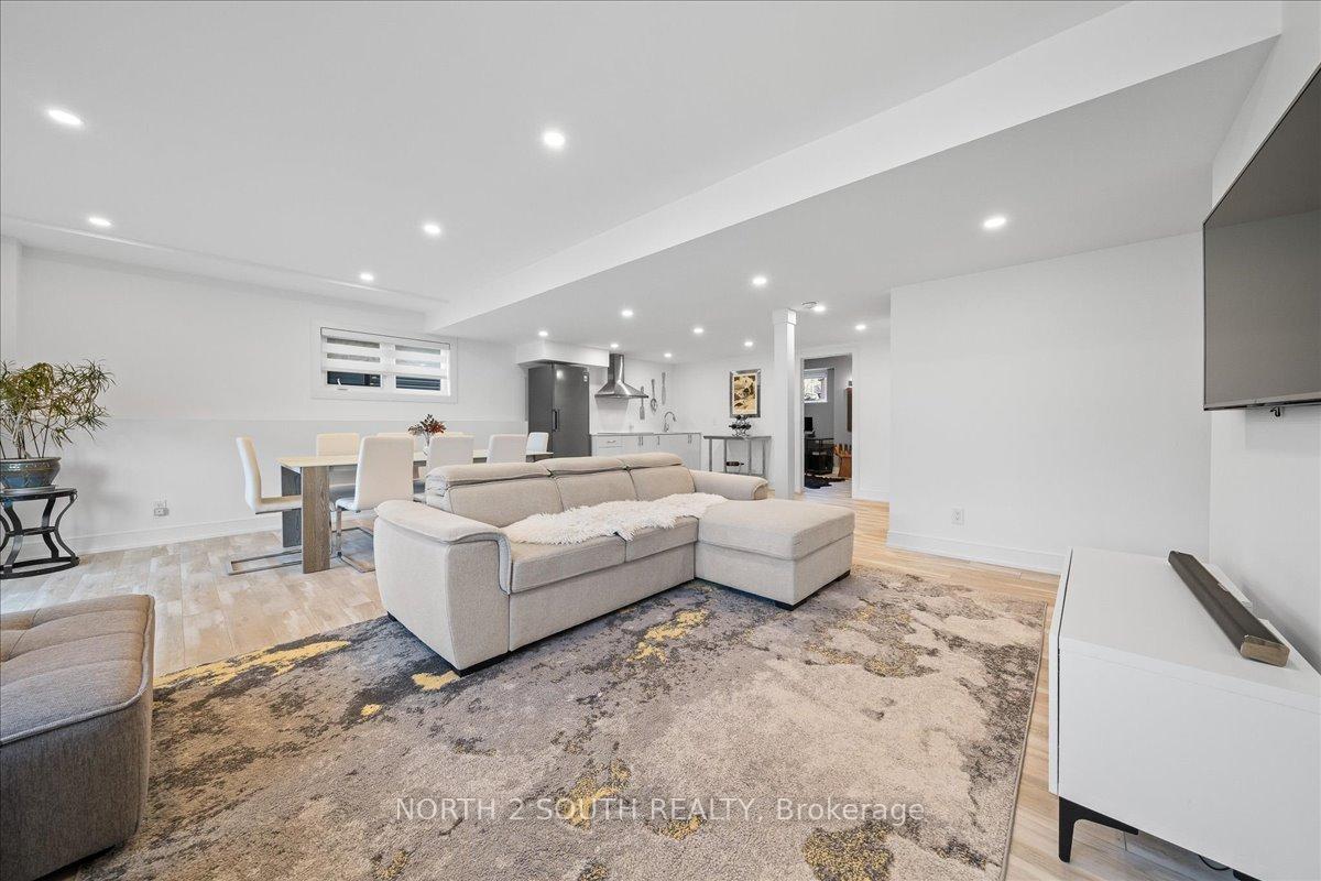 Photo 42 of 118 Berkely Street, Wasaga Beach — HOMEH