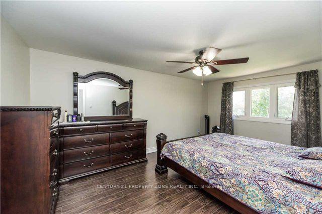 Photo 12 of 18 Omega Square, Brampton, Heart Lake East — HOMEH