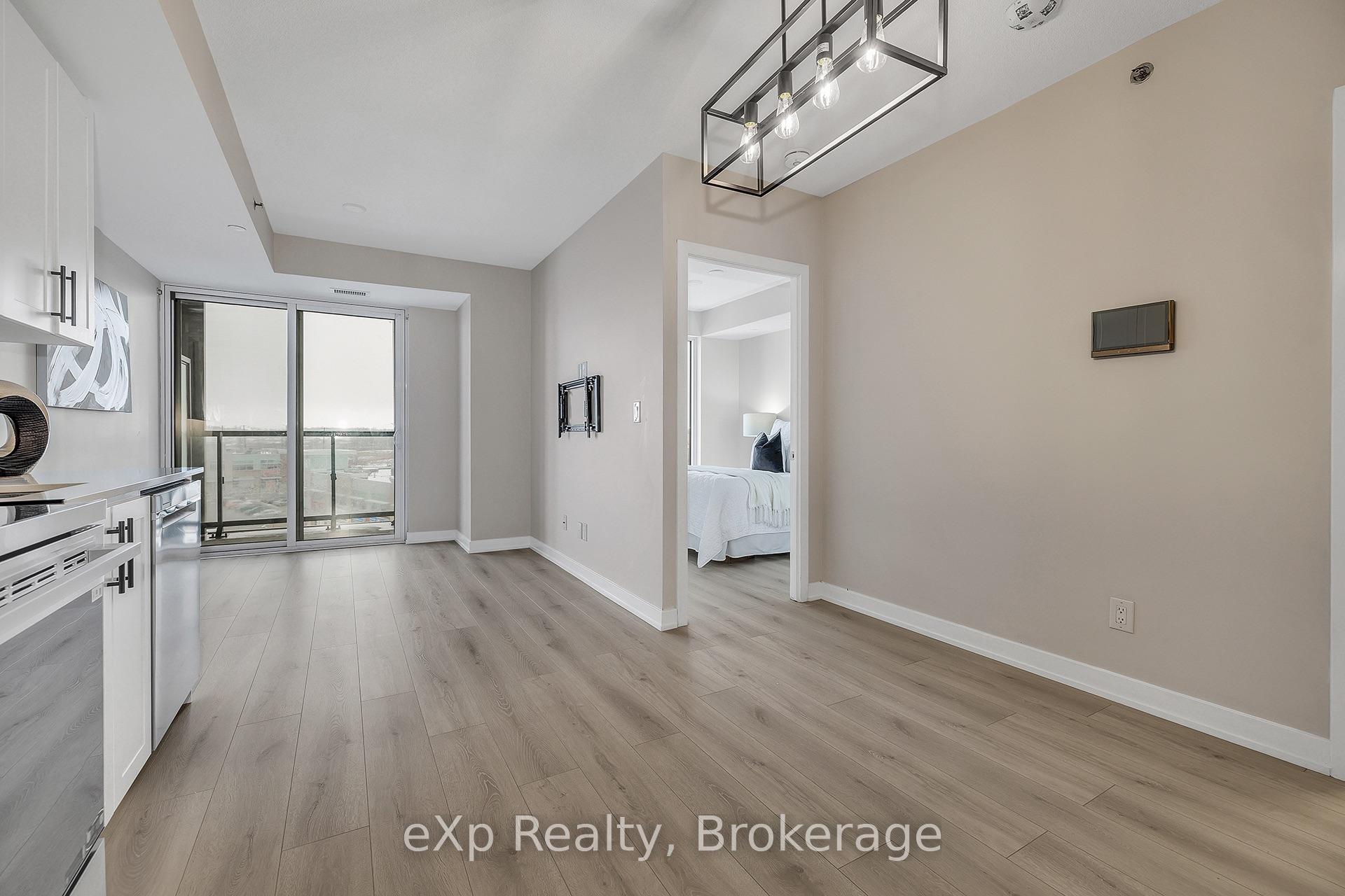 Photo 8 of Unit A614, 3210 Dakota Common, Burlington, Alton — HOMEH