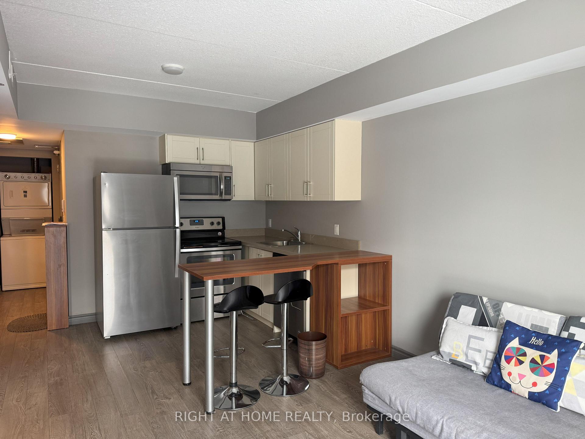 Photo 10 of Unit 501, 321 Spruce Street, Waterloo, Beechwood/University — HOMEH
