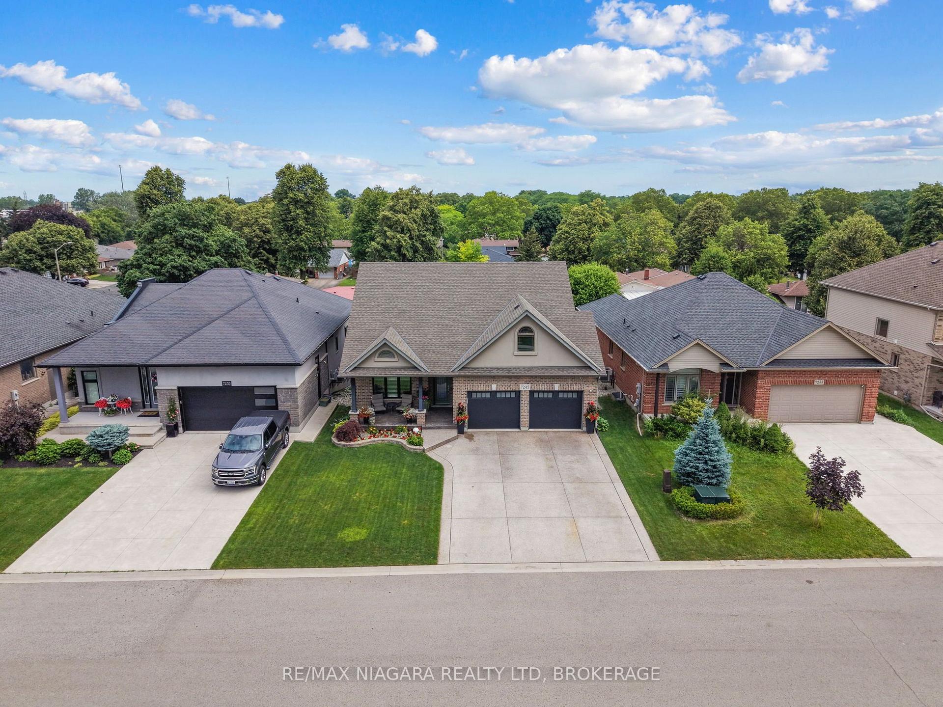 Photo 2 of 7245 Optimist Lane, Niagara Falls, Morrison — HOMEH