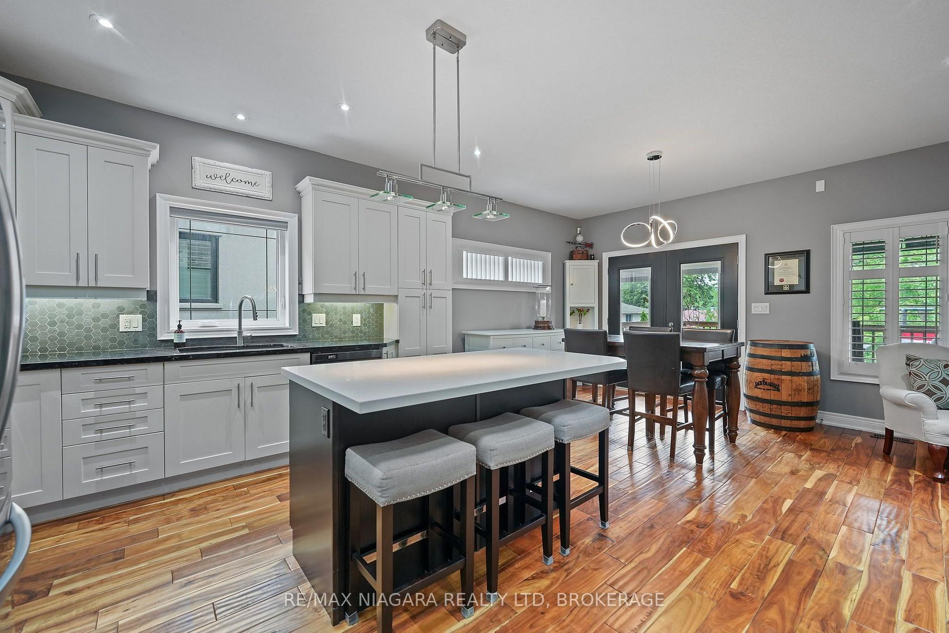 Photo 8 of 7245 Optimist Lane, Niagara Falls, Morrison — HOMEH