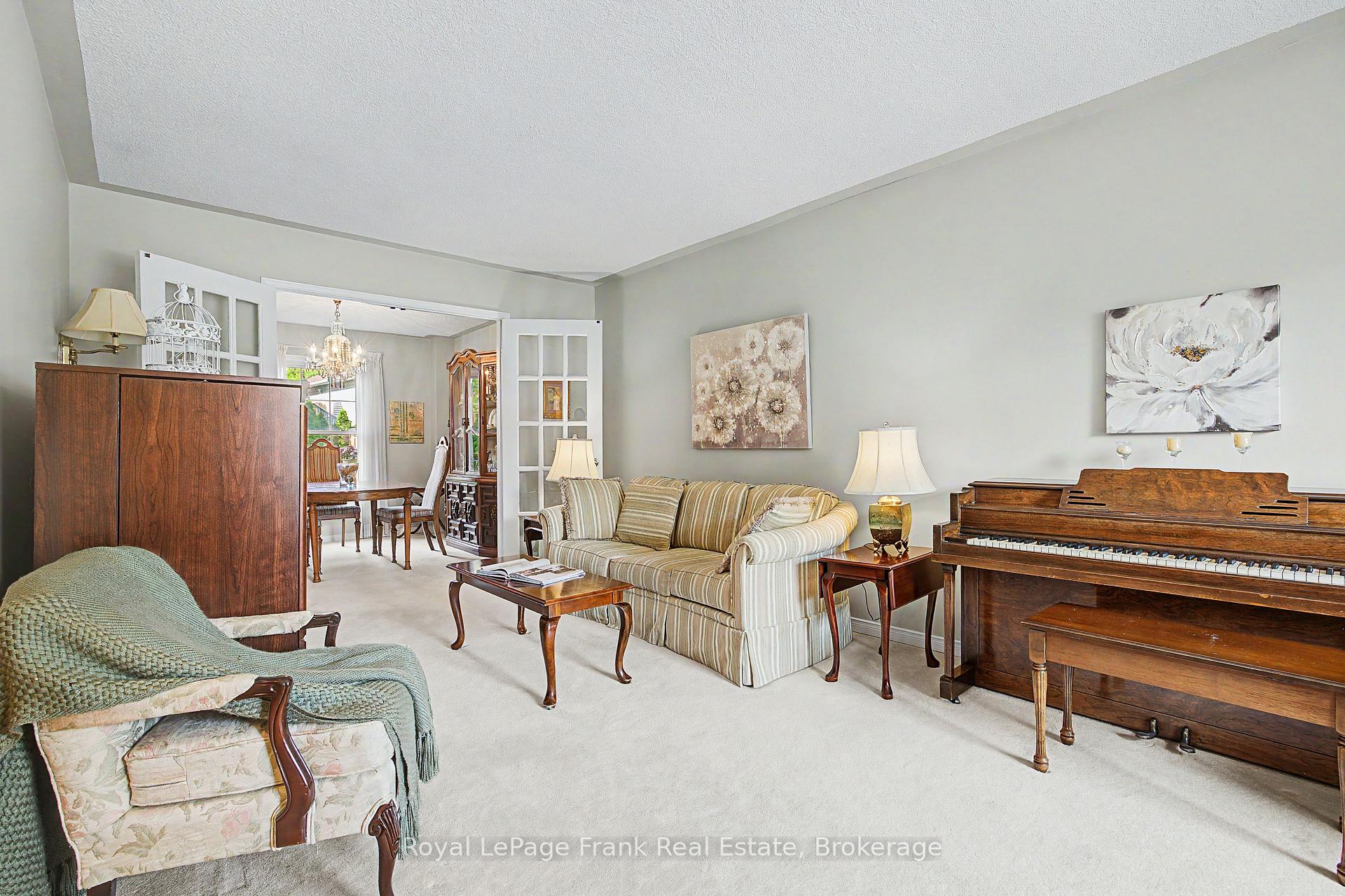 Photo 5 of Unit 20, 1610 Crawforth Street, Whitby, Blue Grass Meadows — HOMEH