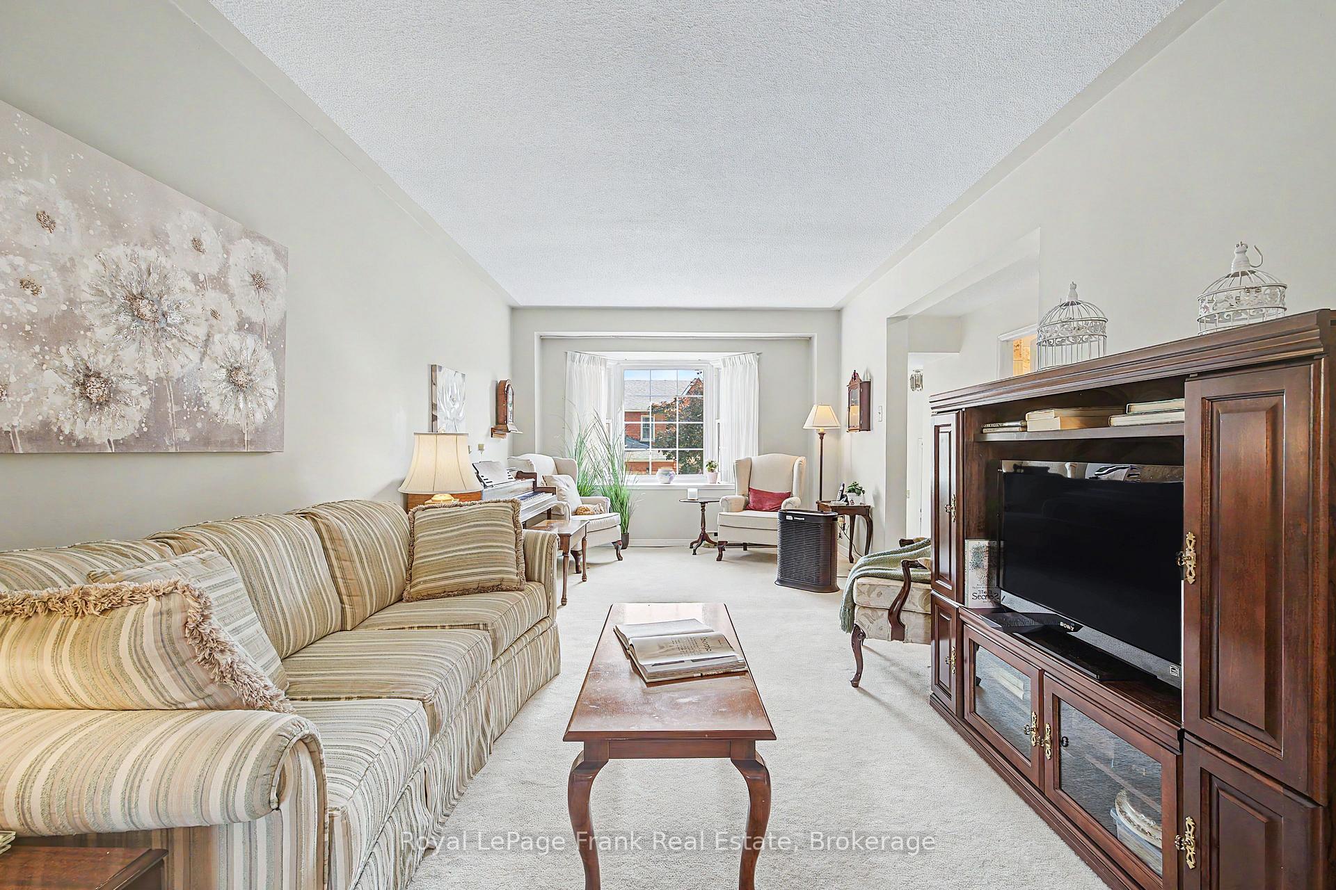 Photo 6 of Unit 20, 1610 Crawforth Street, Whitby, Blue Grass Meadows — HOMEH