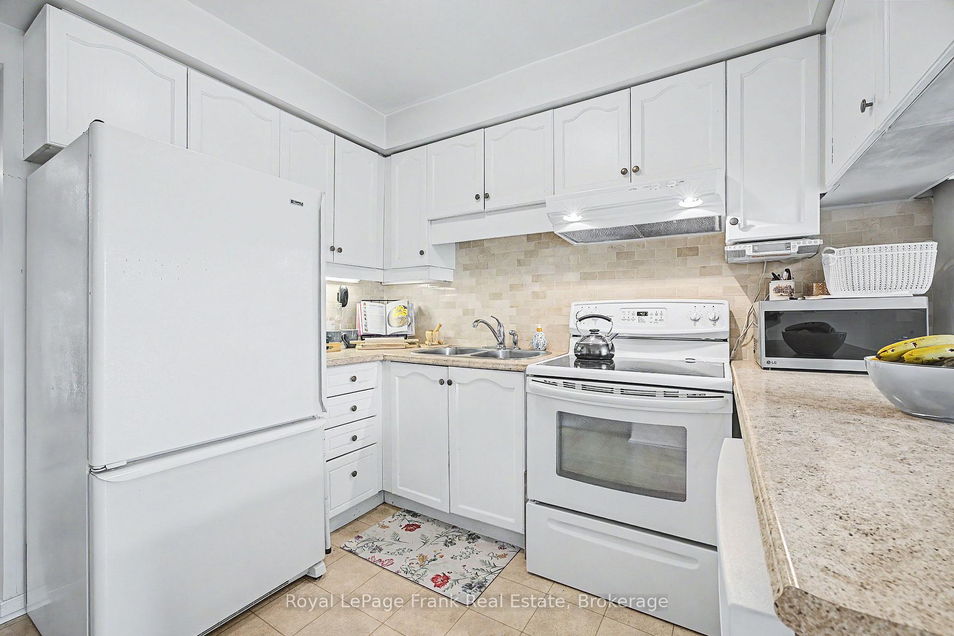Photo 8 of Unit 20, 1610 Crawforth Street, Whitby, Blue Grass Meadows — HOMEH