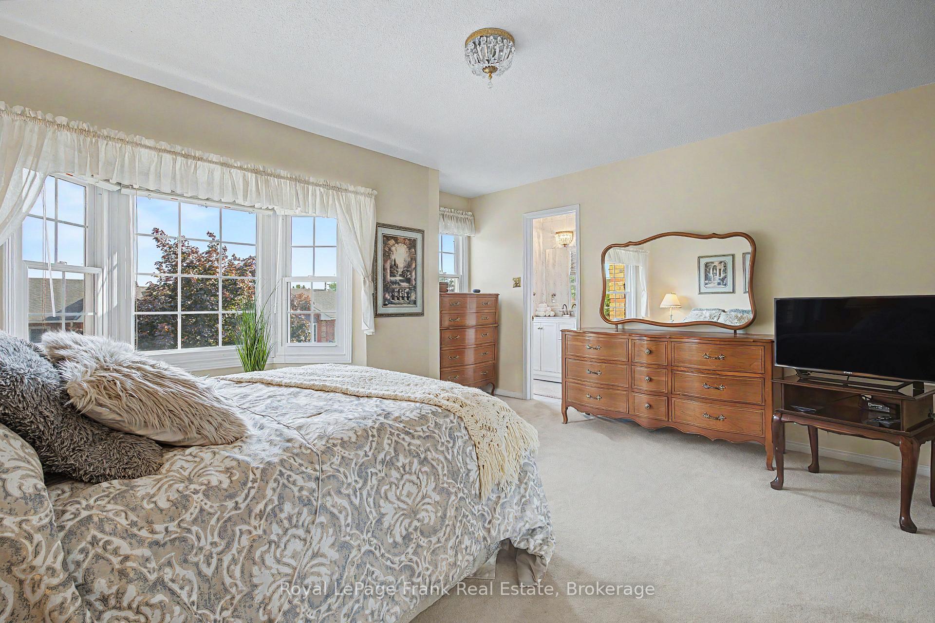 Photo 16 of Unit 20, 1610 Crawforth Street, Whitby, Blue Grass Meadows — HOMEH