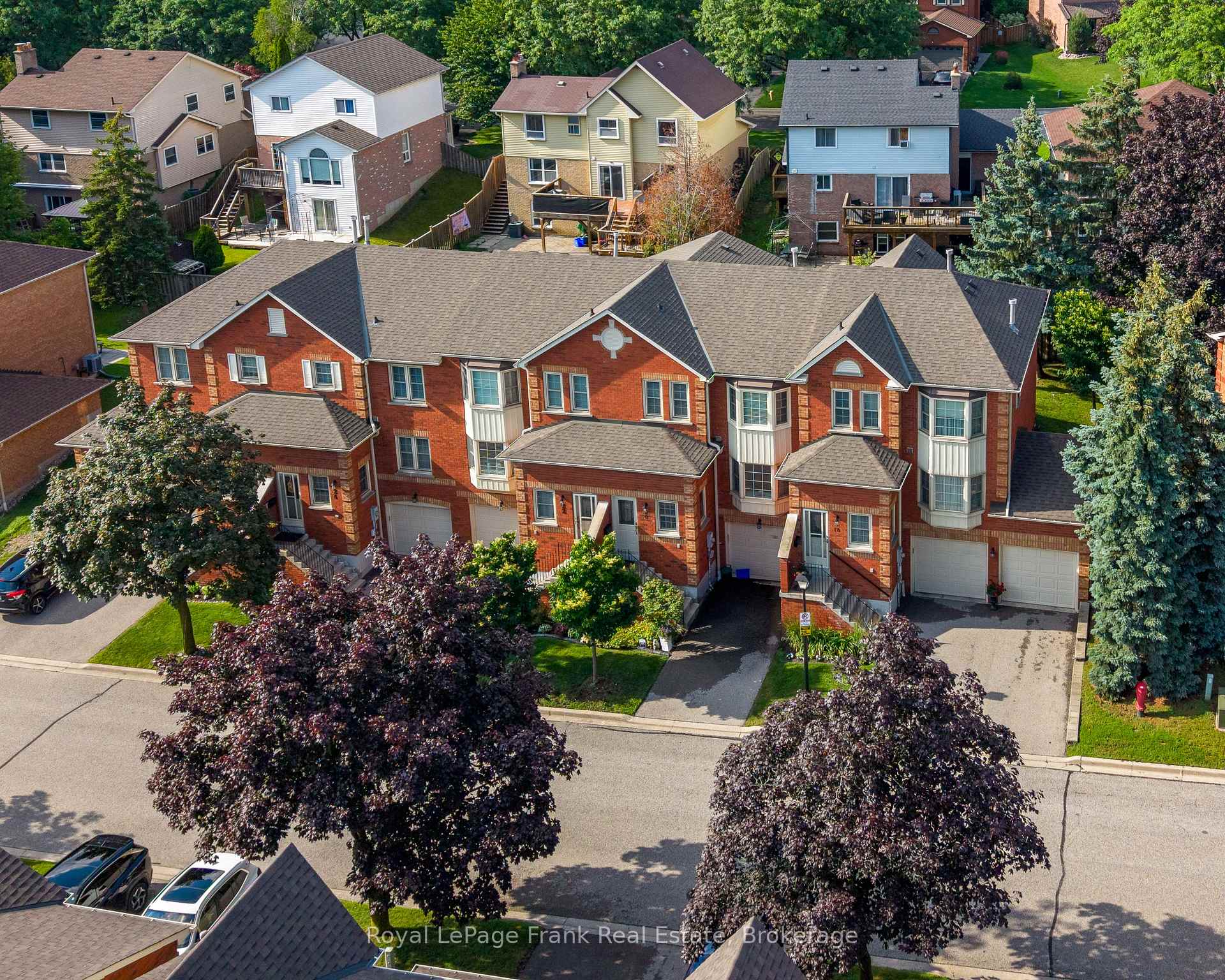 Photo 34 of Unit 20, 1610 Crawforth Street, Whitby, Blue Grass Meadows — HOMEH