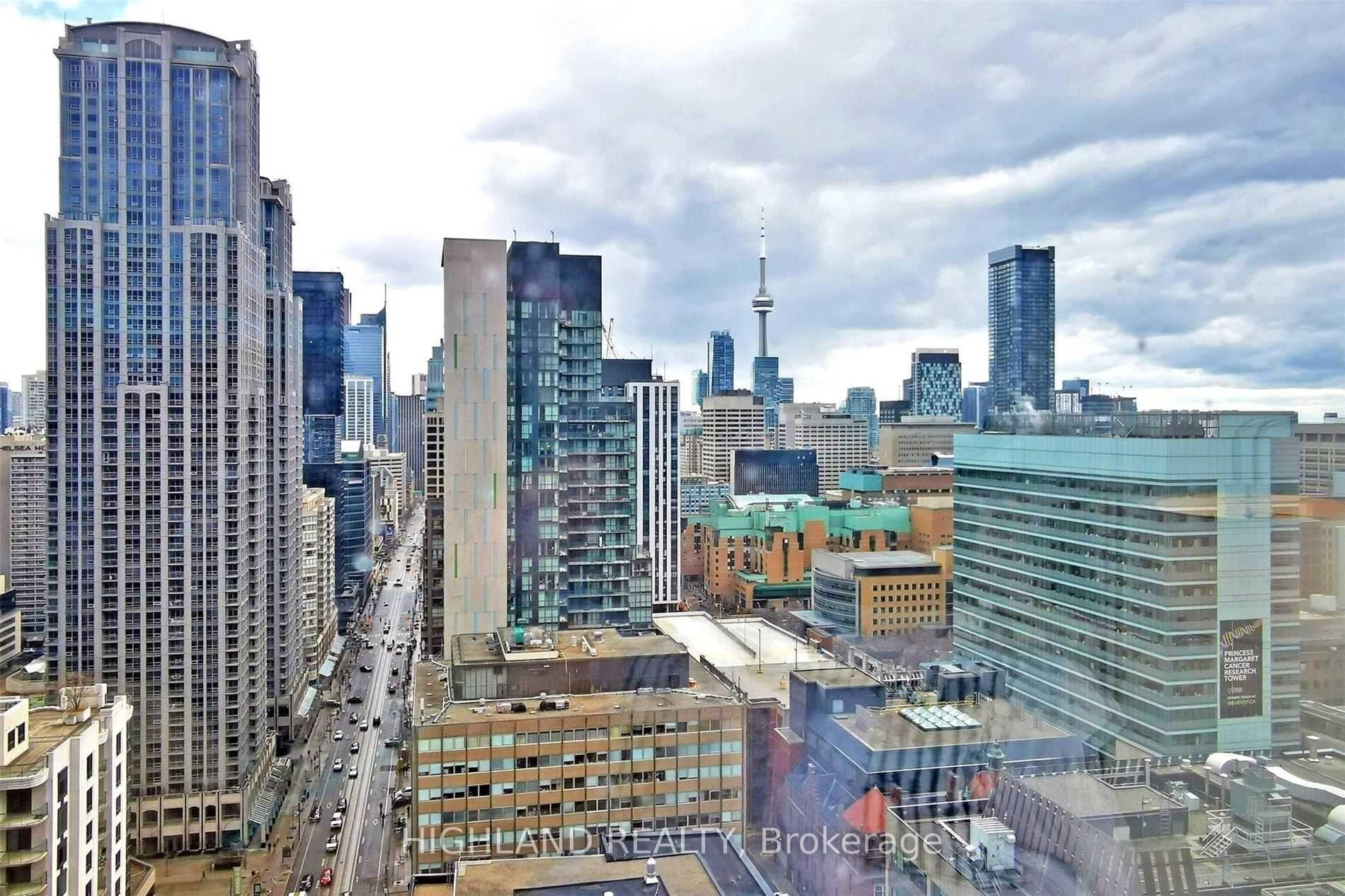 Photo 3 of Unit 2409, 832 Bay Street, Toronto, Bay Street Corridor — HOMEH