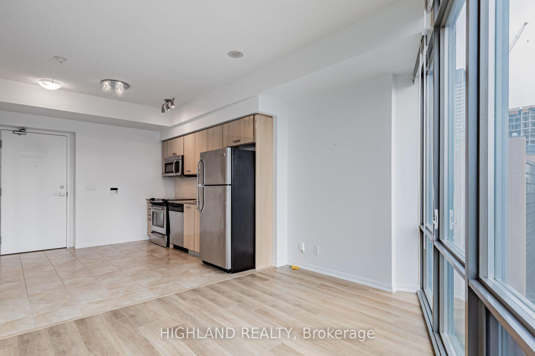 Photo 9 of Unit 2409, 832 Bay Street, Toronto, Bay Street Corridor — HOMEH