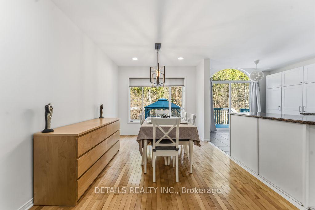 Photo 11 of 8 Wimbledon Way, Ottawa, Kanata - Morgan's Grant/South March — HOMEH
