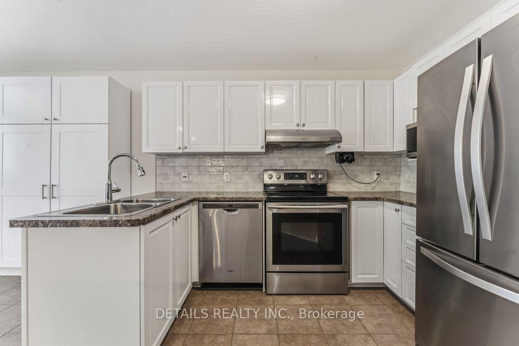 Photo 13 of 8 Wimbledon Way, Ottawa, Kanata - Morgan's Grant/South March — HOMEH