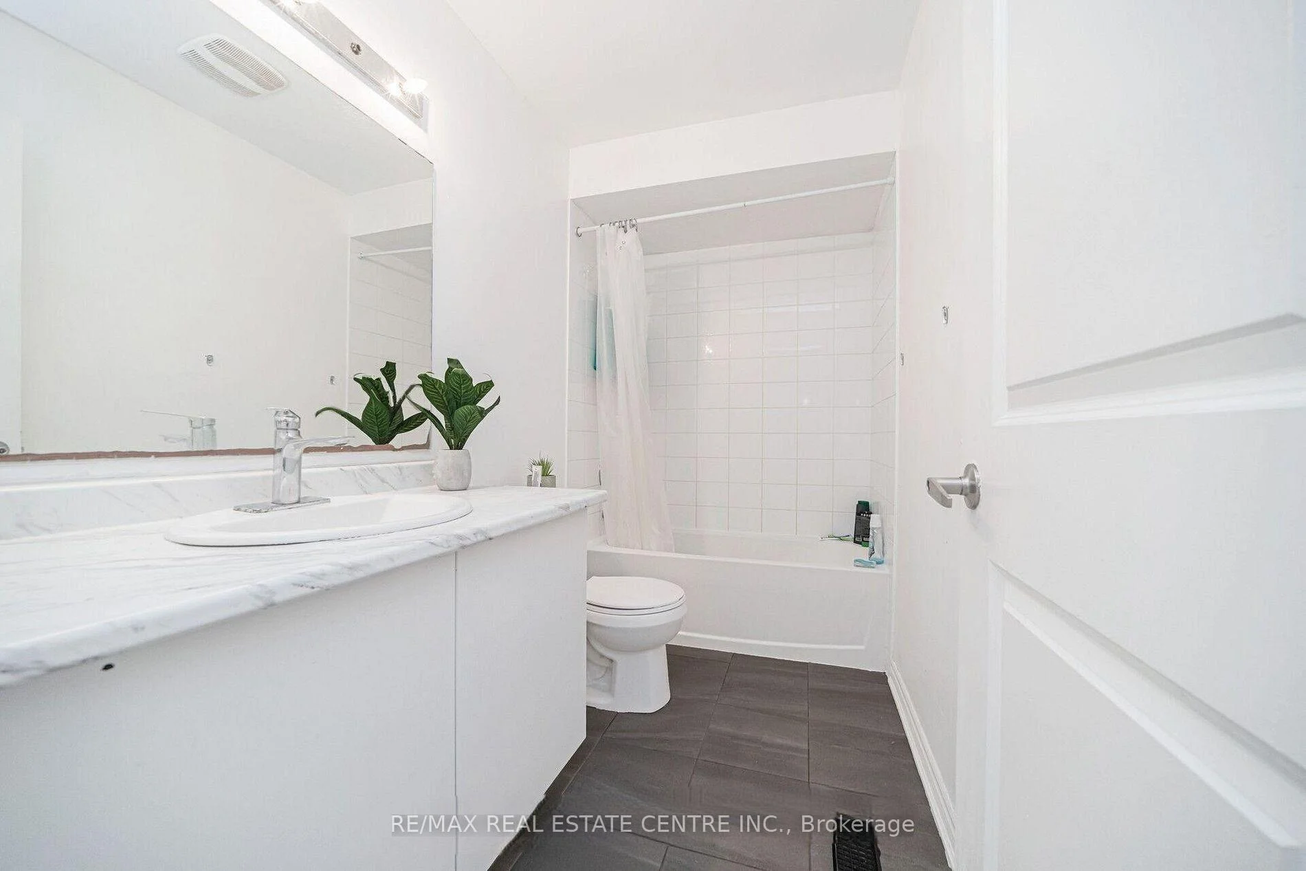 Photo 56 of Unit 72, 50 Edinburgh Drive, Brampton, Bram West — HOMEH
