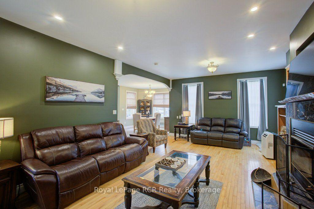 Photo 12 of 2020 John Street, Howick — HOMEH
