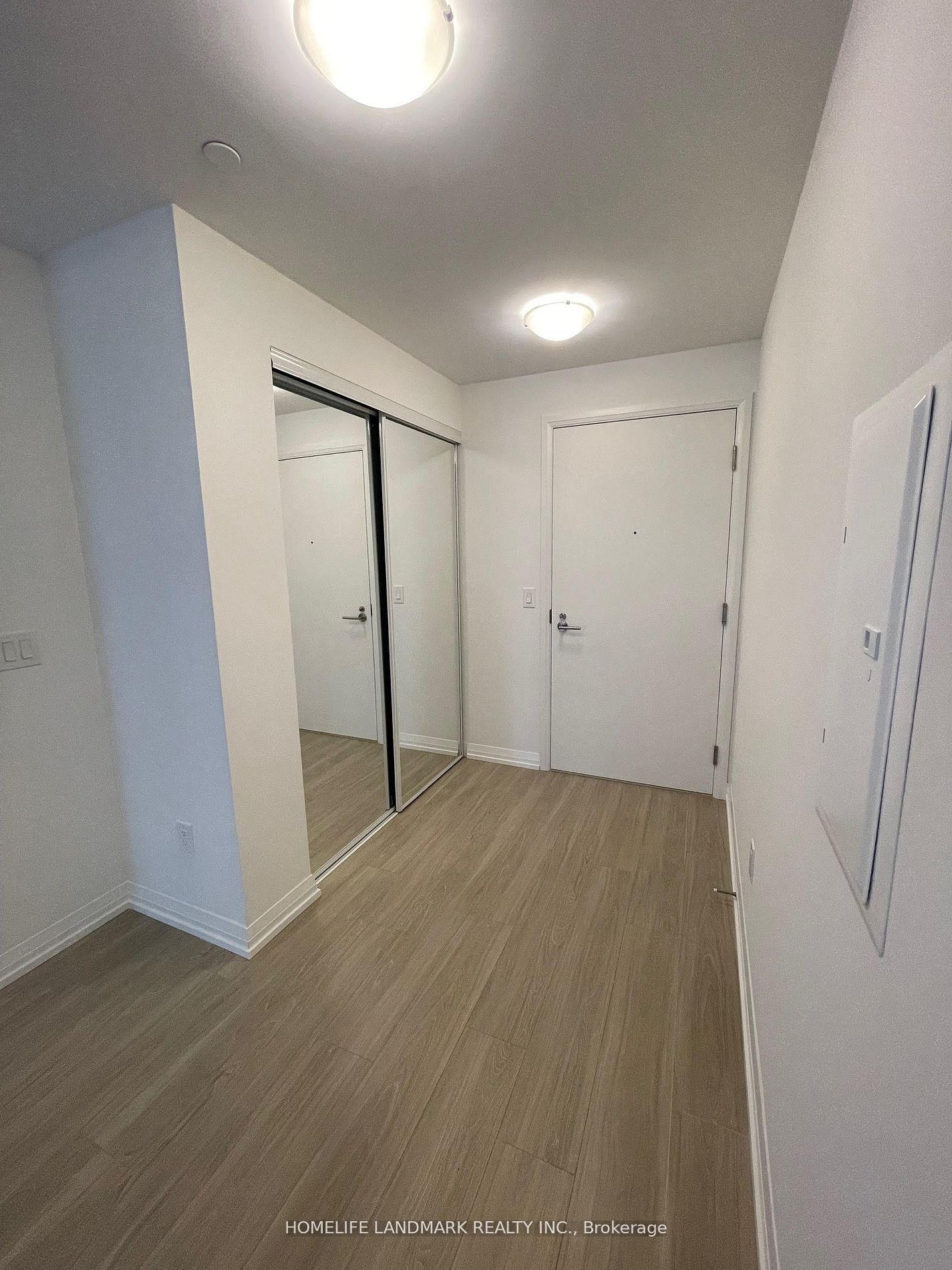 Photo 2 of Unit 1002, 8 Widmer Street, Toronto, Waterfront Communities — HOMEH