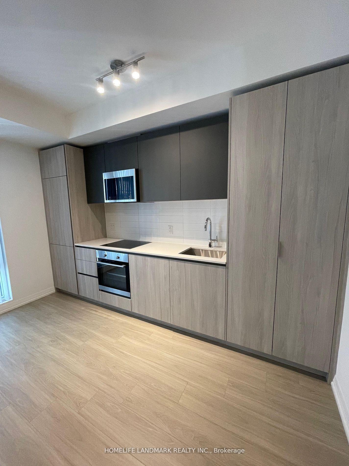 Photo 6 of Unit 1002, 8 Widmer Street, Toronto, Waterfront Communities — HOMEH