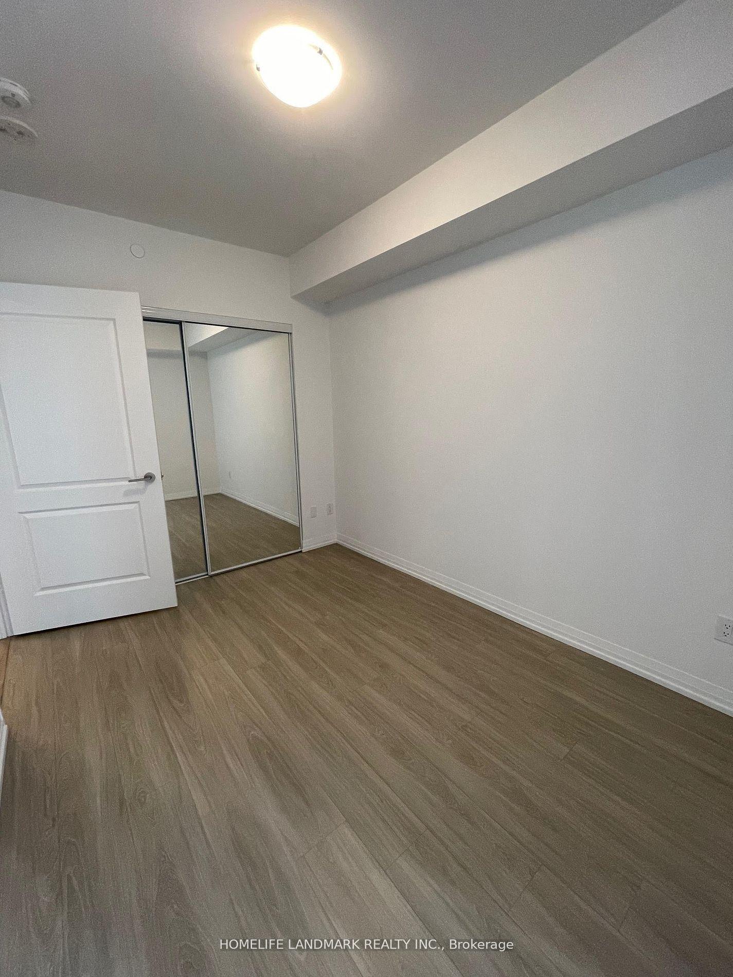 Photo 8 of Unit 1002, 8 Widmer Street, Toronto, Waterfront Communities — HOMEH