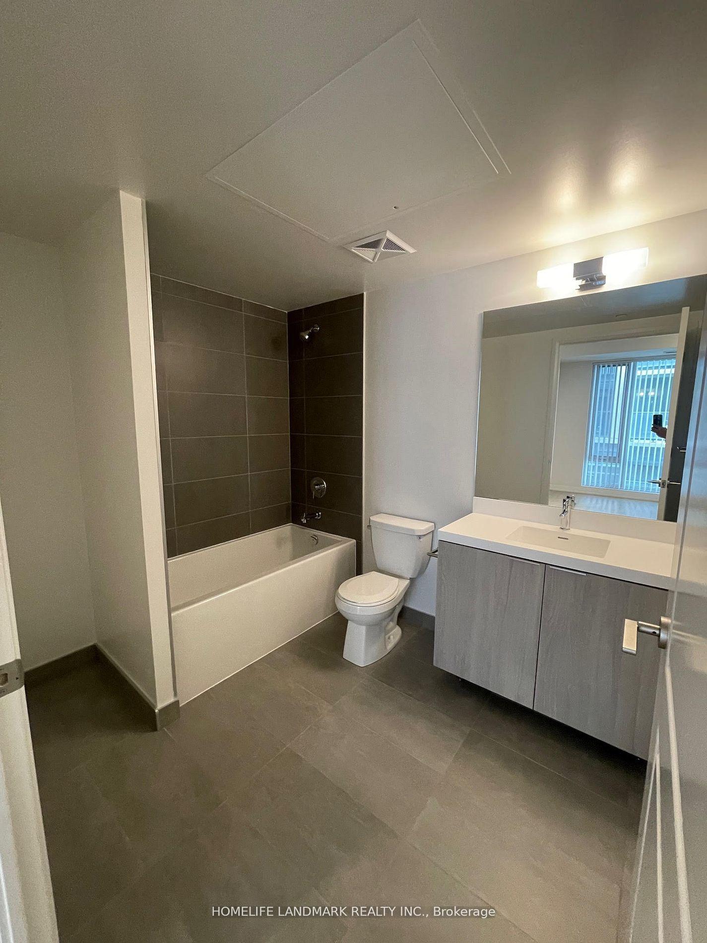 Photo 10 of Unit 1002, 8 Widmer Street, Toronto, Waterfront Communities — HOMEH