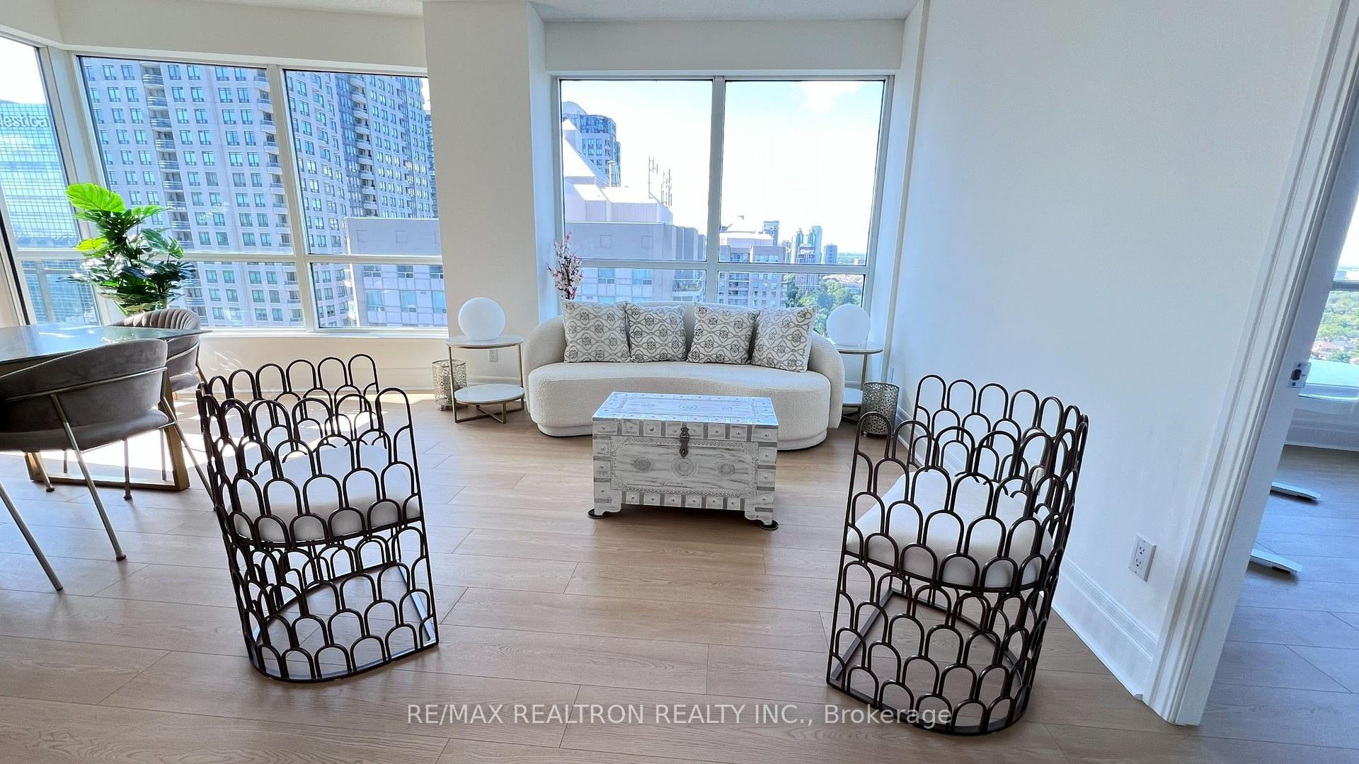 Photo 2 of Unit PH02, 188 Doris Avenue, North York, Willowdale East — HOMEH