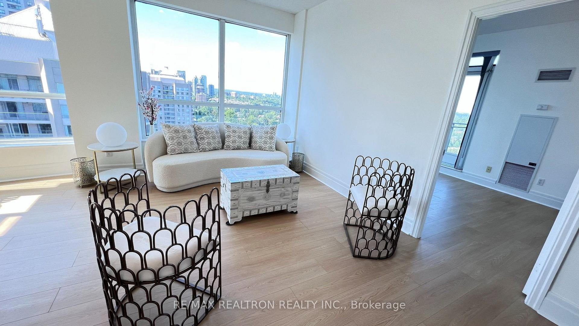 Photo 4 of Unit PH02, 188 Doris Avenue, North York, Willowdale East — HOMEH