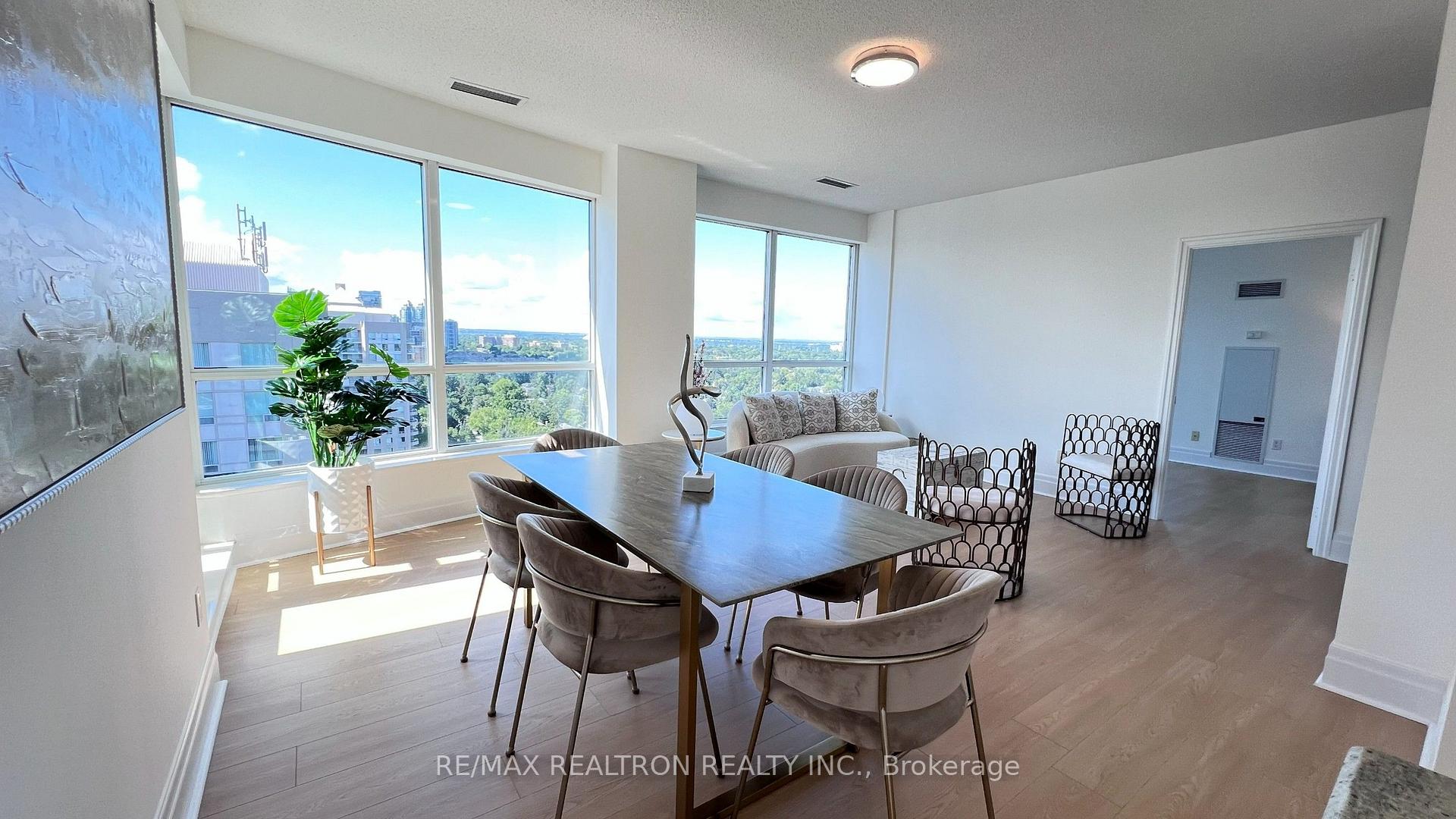 Photo 8 of Unit PH02, 188 Doris Avenue, North York, Willowdale East — HOMEH