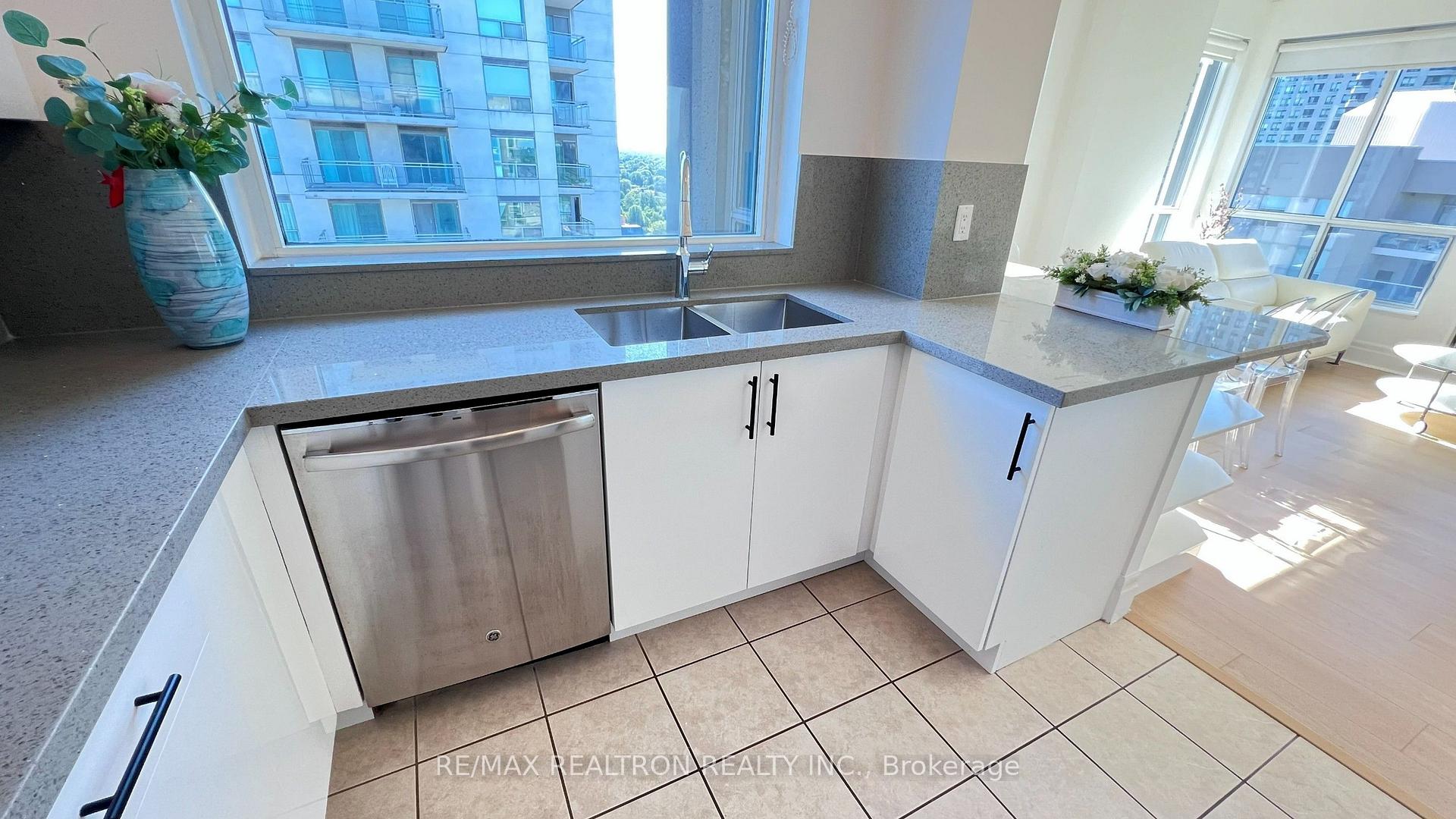 Photo 40 of Unit PH02, 188 Doris Avenue, North York, Willowdale East — HOMEH