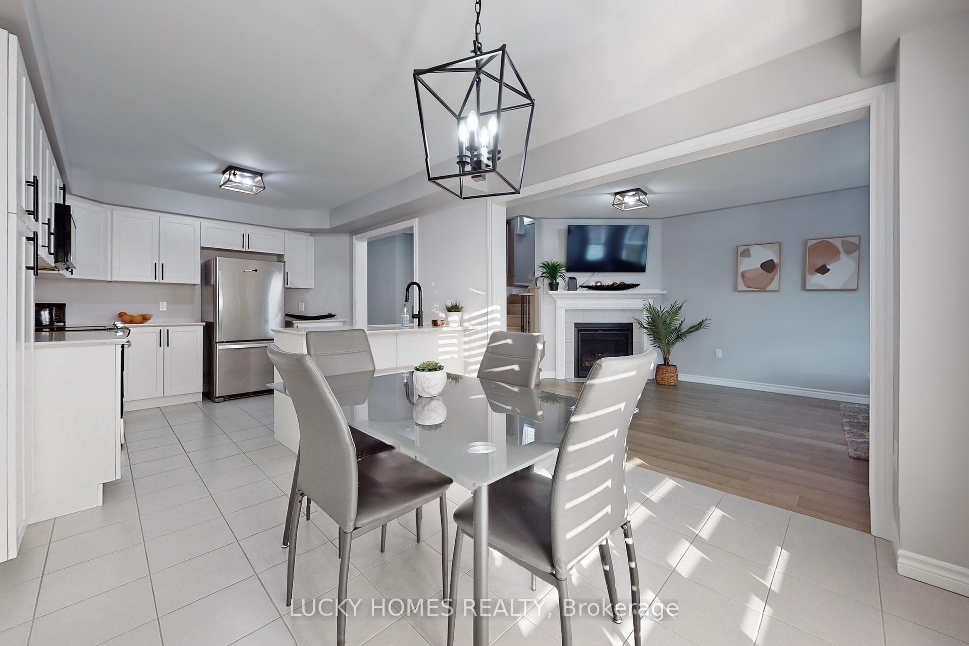 Photo 2 of 1502 Dunedin Crescent, Oshawa, Taunton — HOMEH