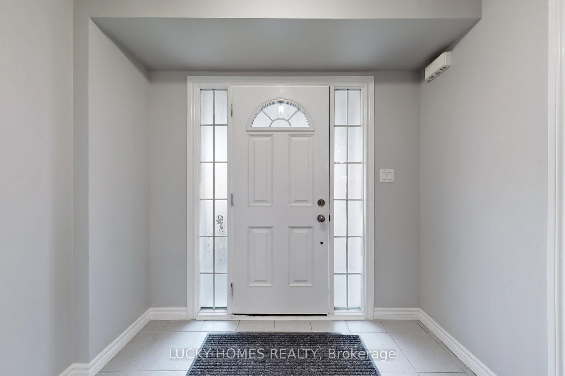 Photo 5 of 1502 Dunedin Crescent, Oshawa, Taunton — HOMEH