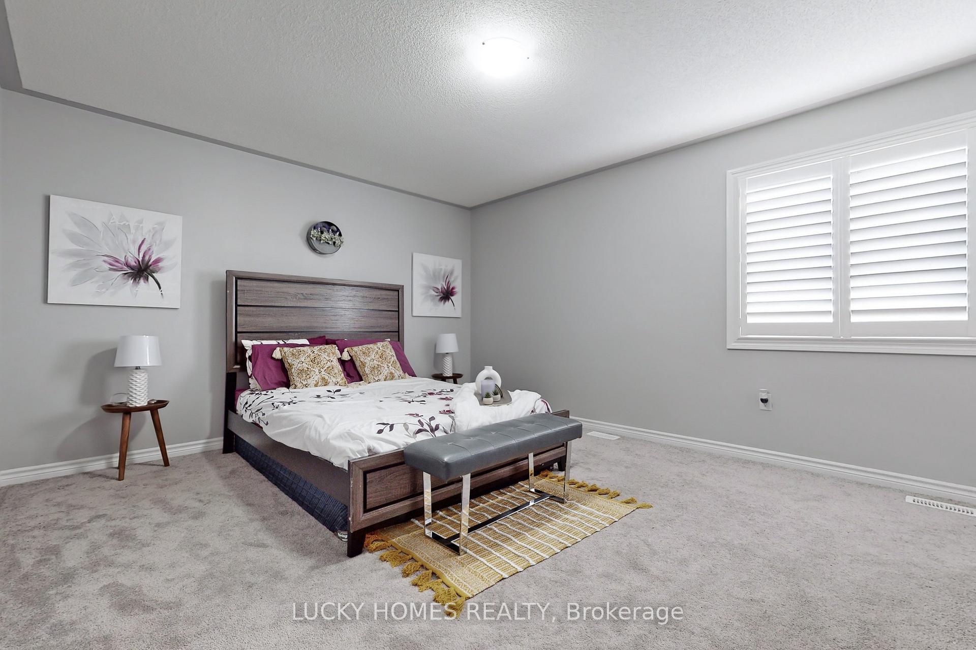 Photo 11 of 1502 Dunedin Crescent, Oshawa, Taunton — HOMEH