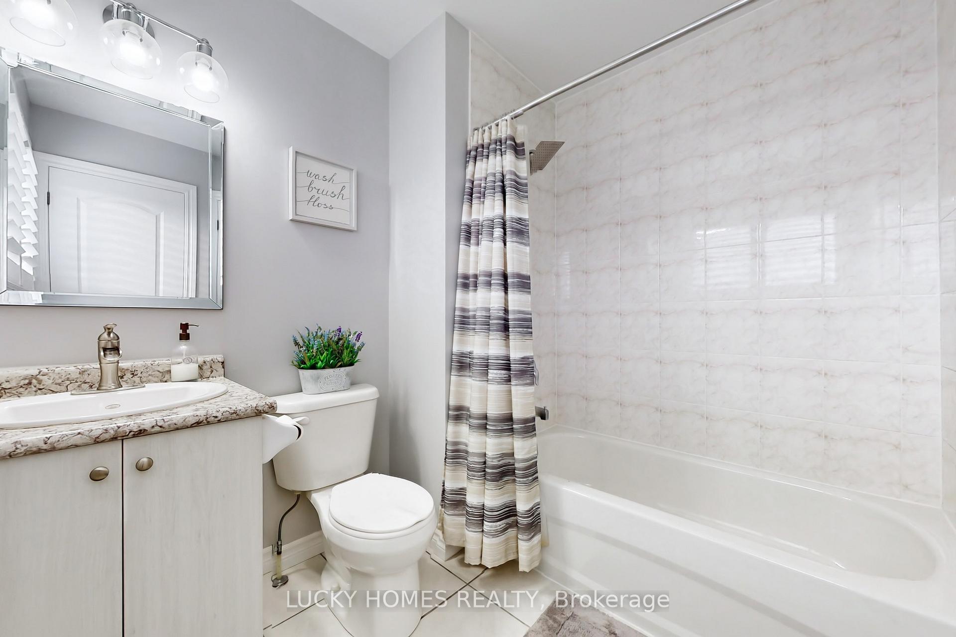 Photo 13 of 1502 Dunedin Crescent, Oshawa, Taunton — HOMEH