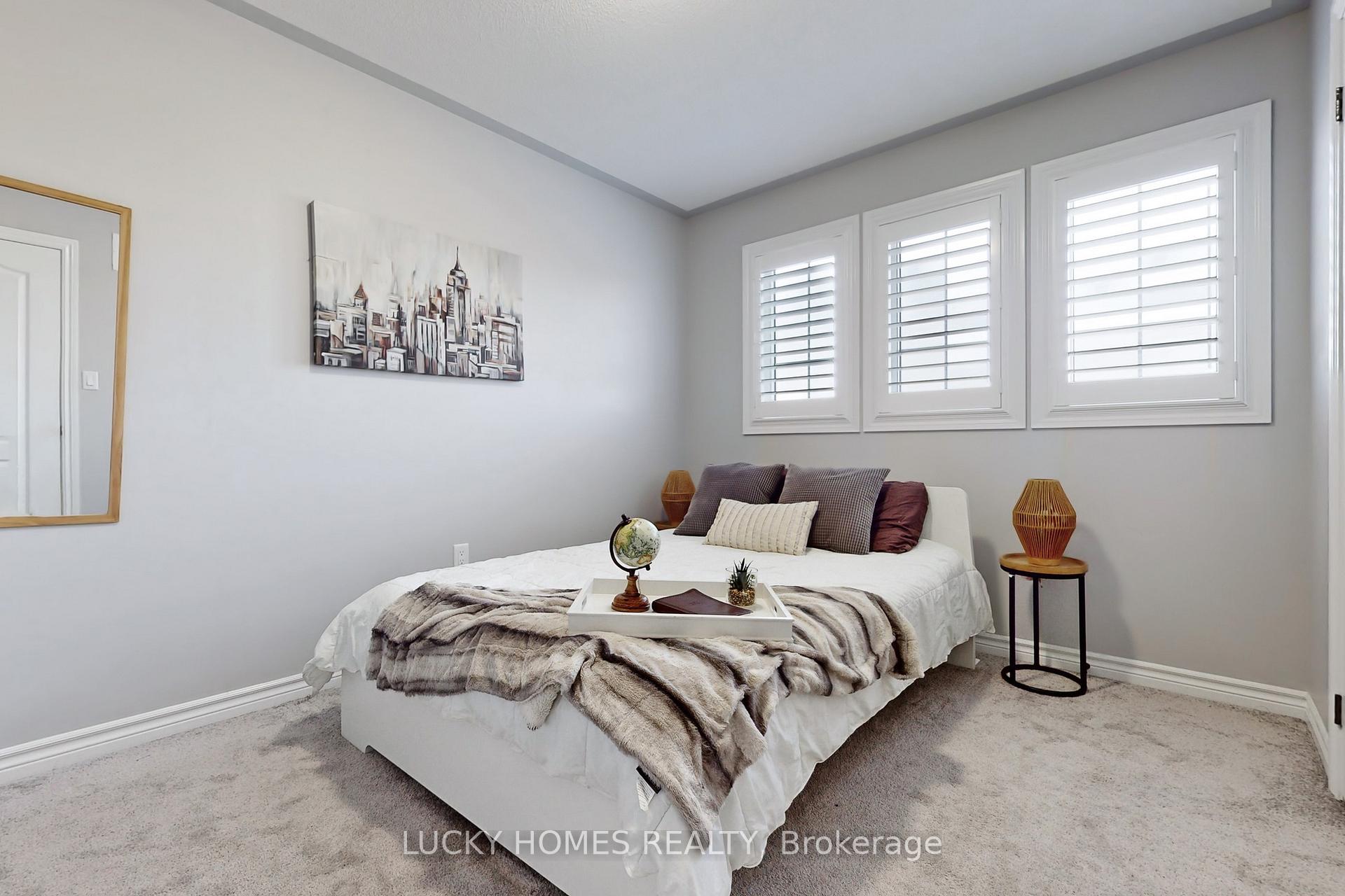 Photo 14 of 1502 Dunedin Crescent, Oshawa, Taunton — HOMEH