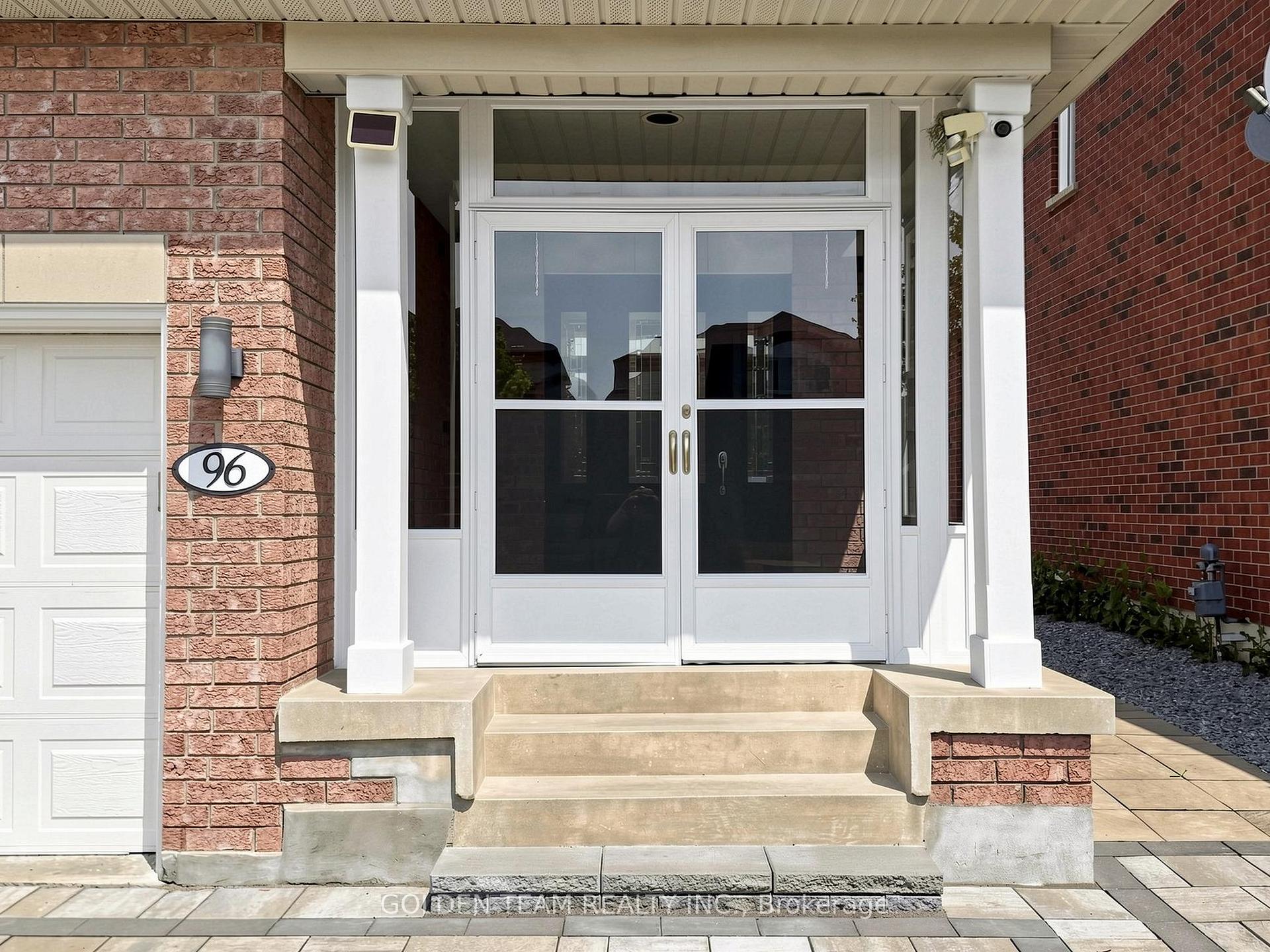Photo 4 of 96 Spring Farm Road, Aurora, Bayview Northeast — HOMEH