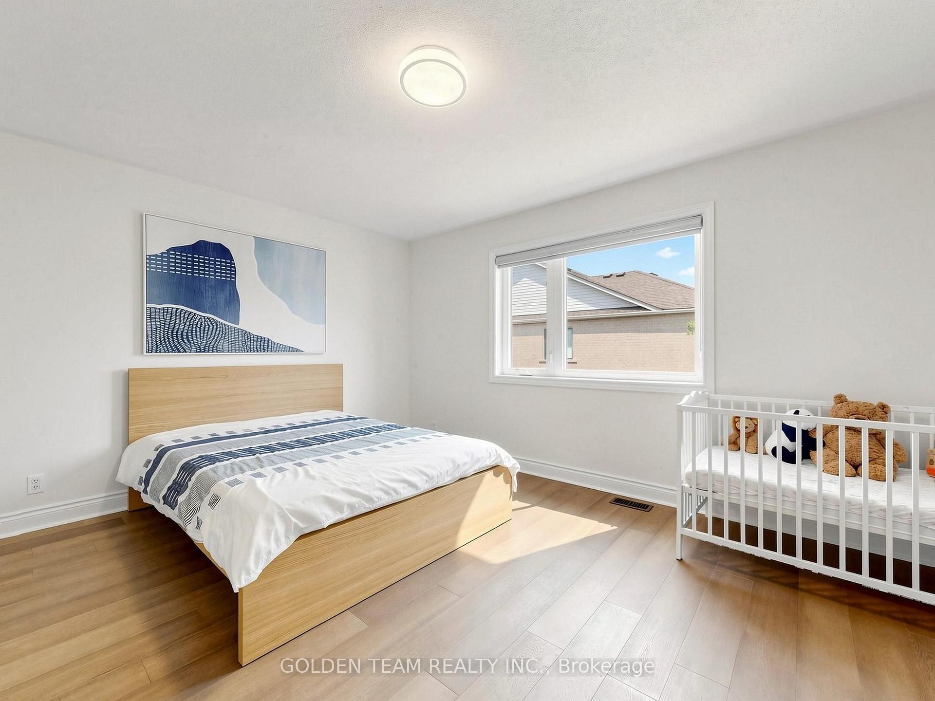 Photo 24 of 96 Spring Farm Road, Aurora, Bayview Northeast — HOMEH
