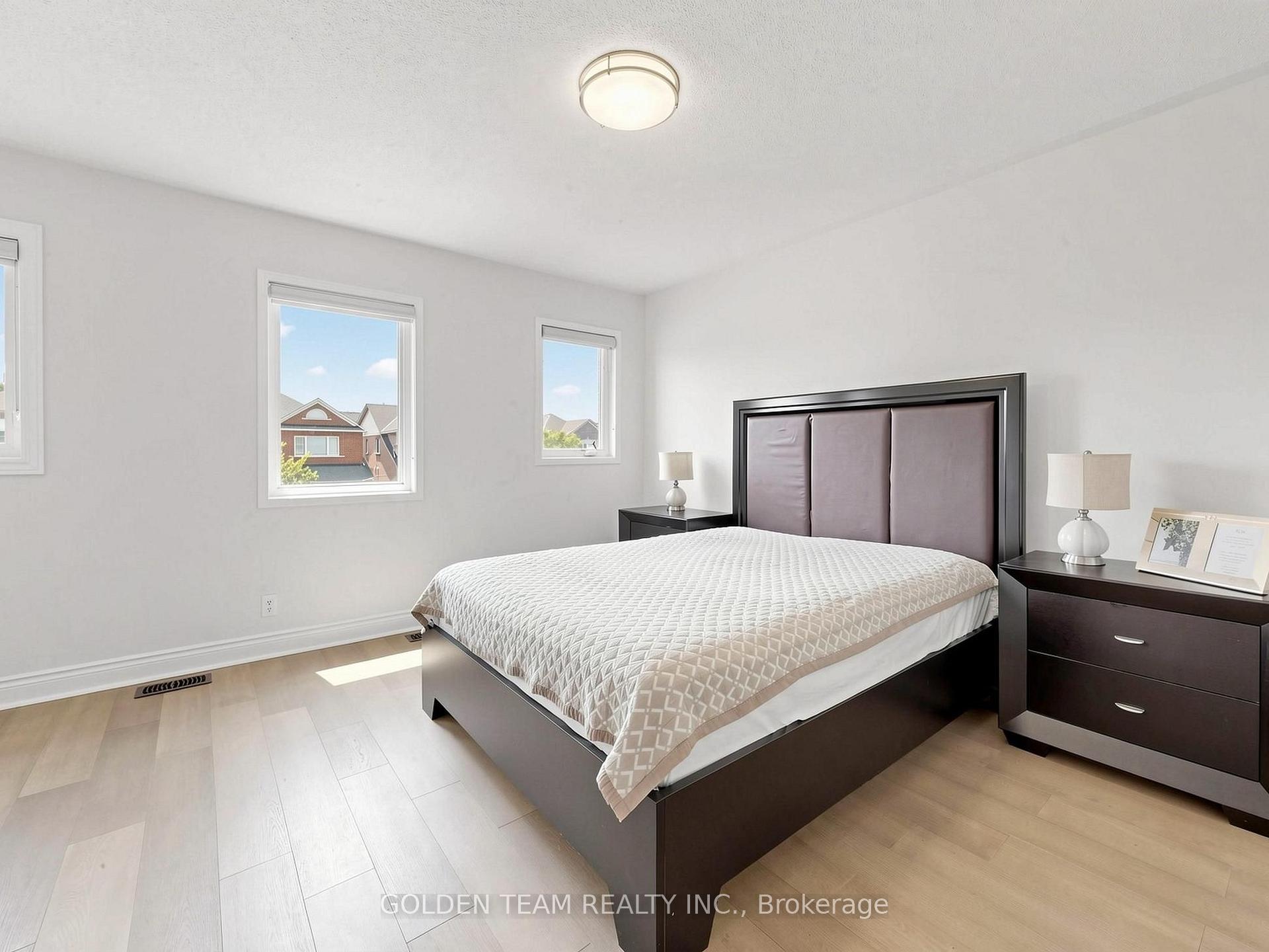Photo 30 of 96 Spring Farm Road, Aurora, Bayview Northeast — HOMEH