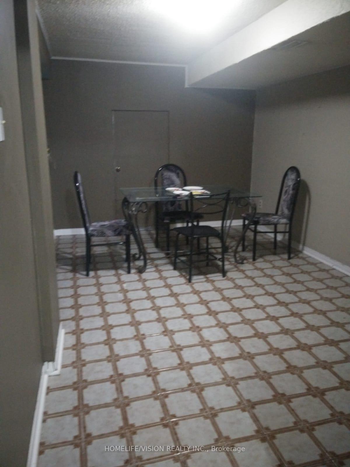 Photo 10 of 3766 Darla Drive E, Mississauga, Malton — HOMEH