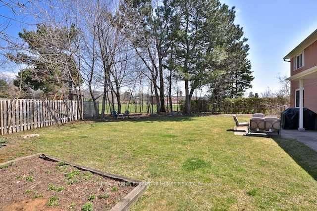 Photo 11 of 23 Whitefriars Drive, North York, Parkwoods-Donalda — HOMEH