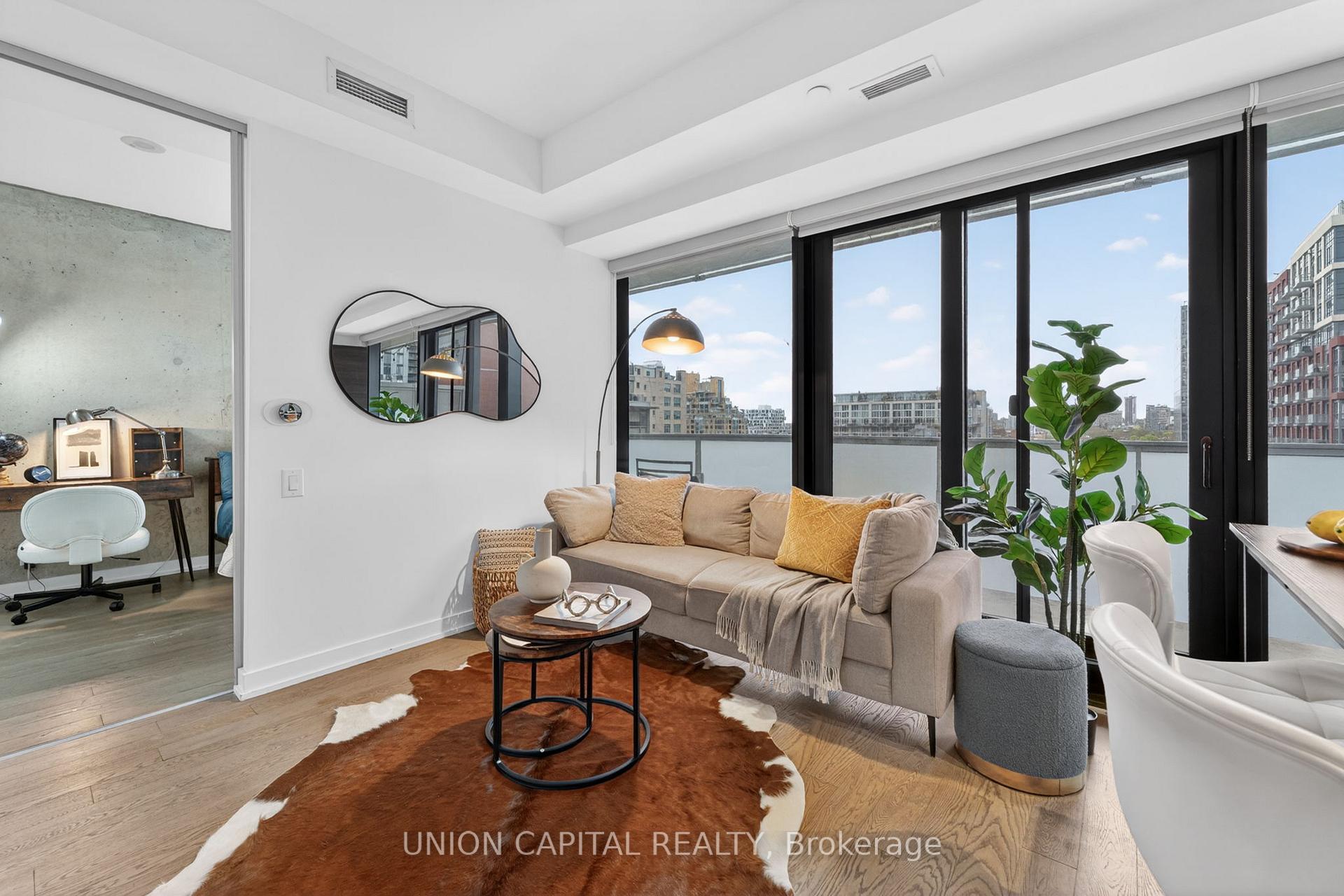 Photo 10 of Unit 1004, 11 Charlotte Street, Toronto, Waterfront Communities — HOMEH