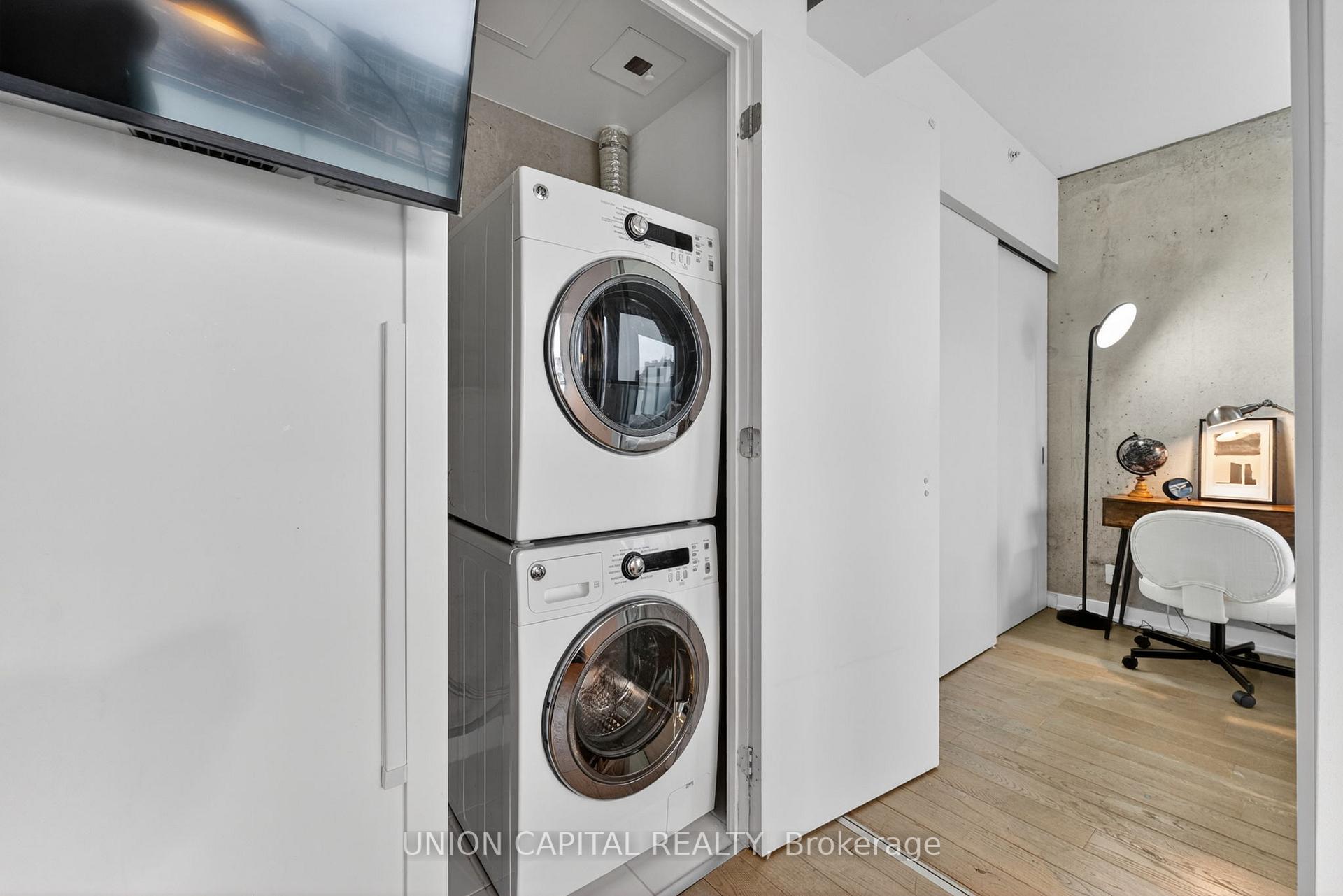 Photo 17 of Unit 1004, 11 Charlotte Street, Toronto, Waterfront Communities — HOMEH