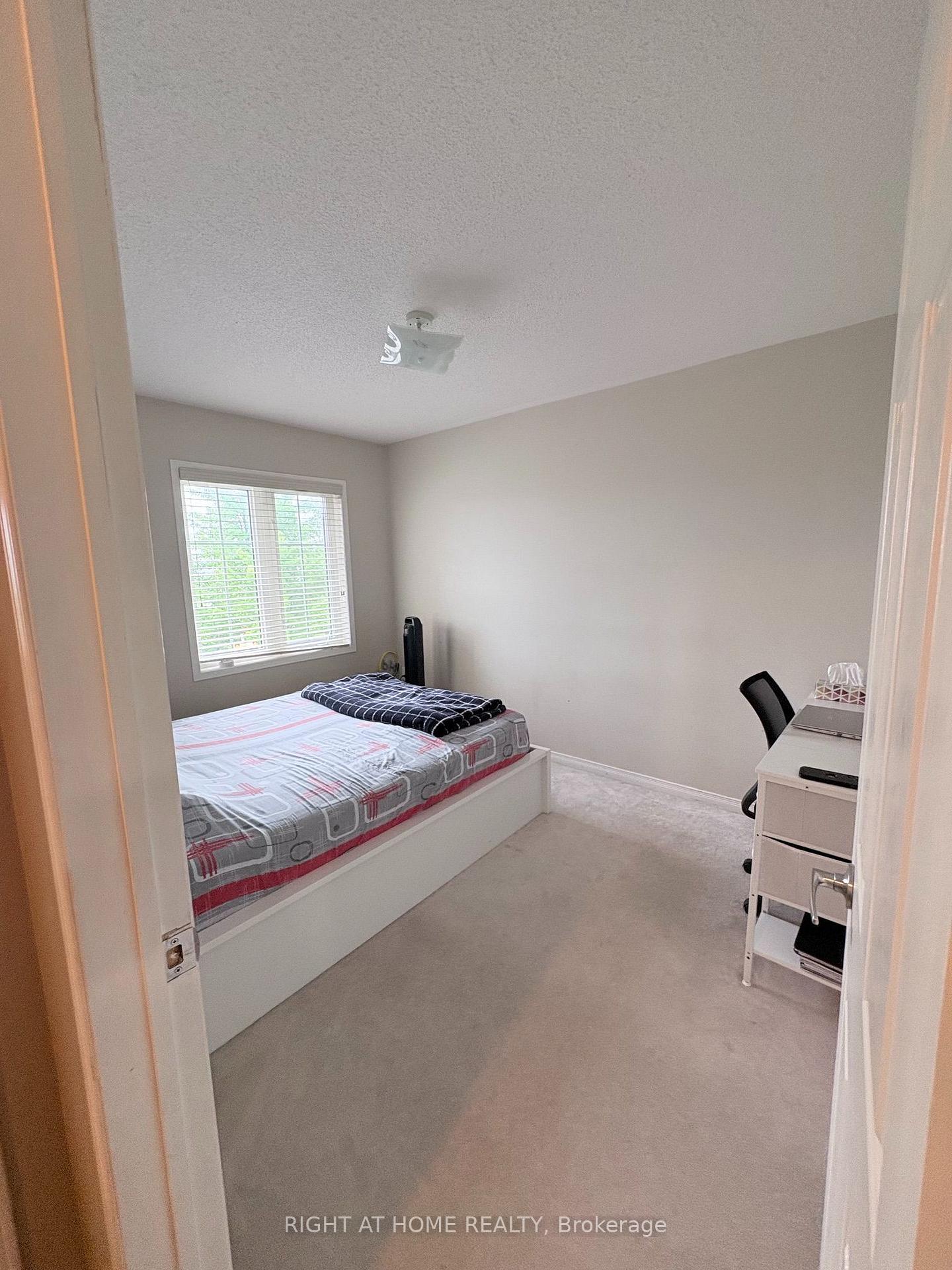 Photo 13 of 26 Atlantis Drive, Whitby, Blue Grass Meadows — HOMEH