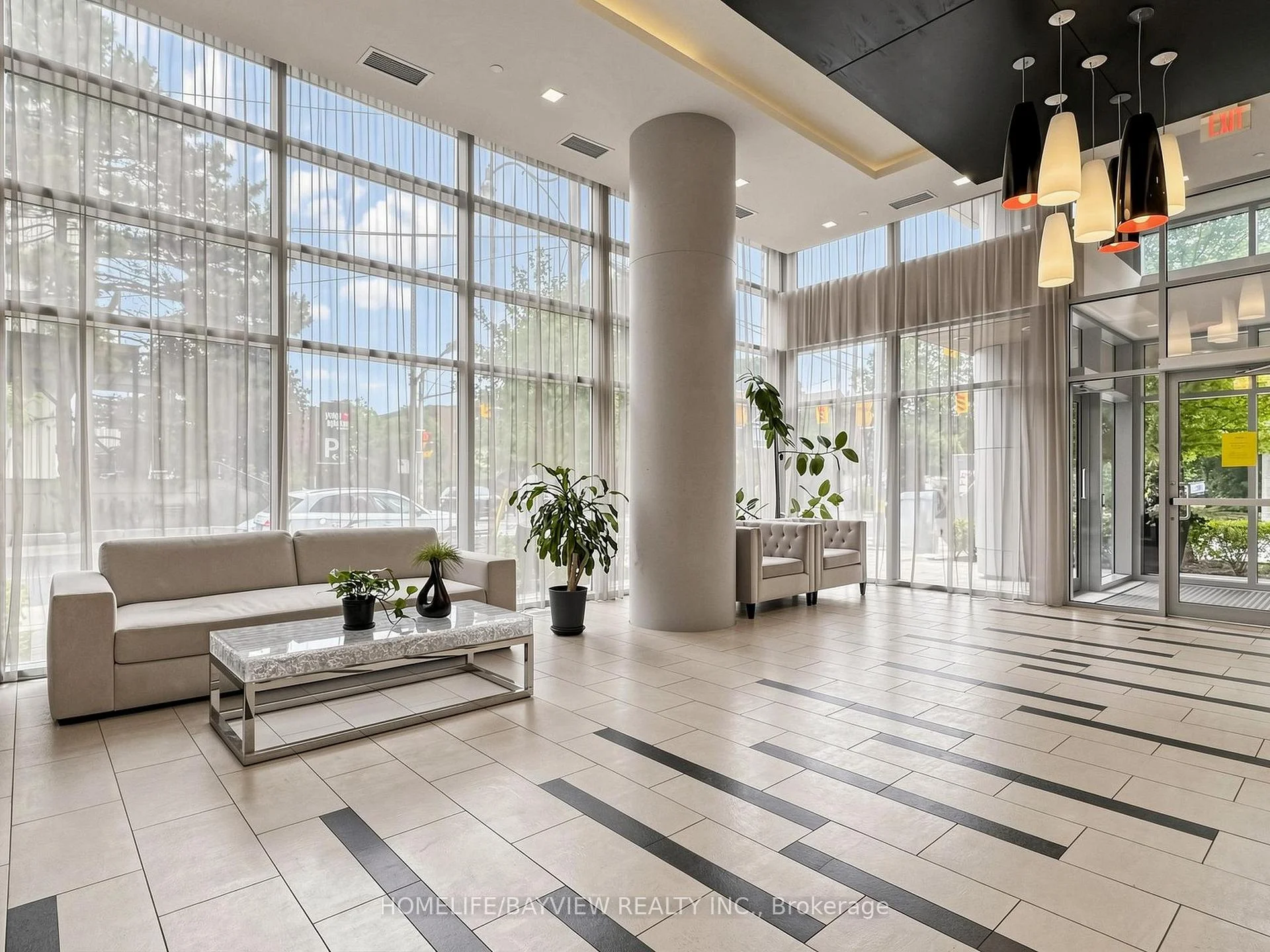 Photo 4 of Unit 511, 58 Orchard View Boulevard, Toronto, Yonge-Eglinton — HOMEH