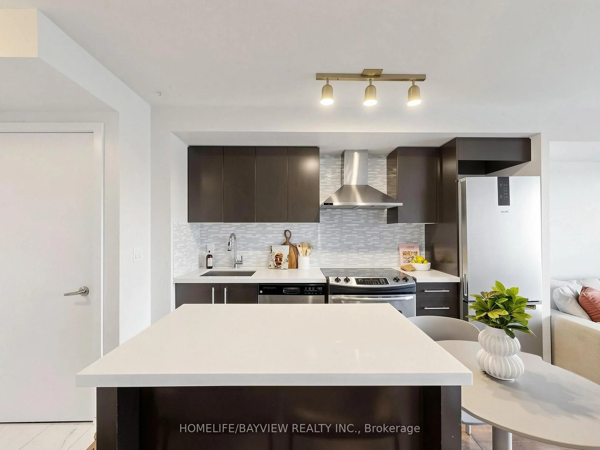 Photo 10 of Unit 511, 58 Orchard View Boulevard, Toronto, Yonge-Eglinton — HOMEH