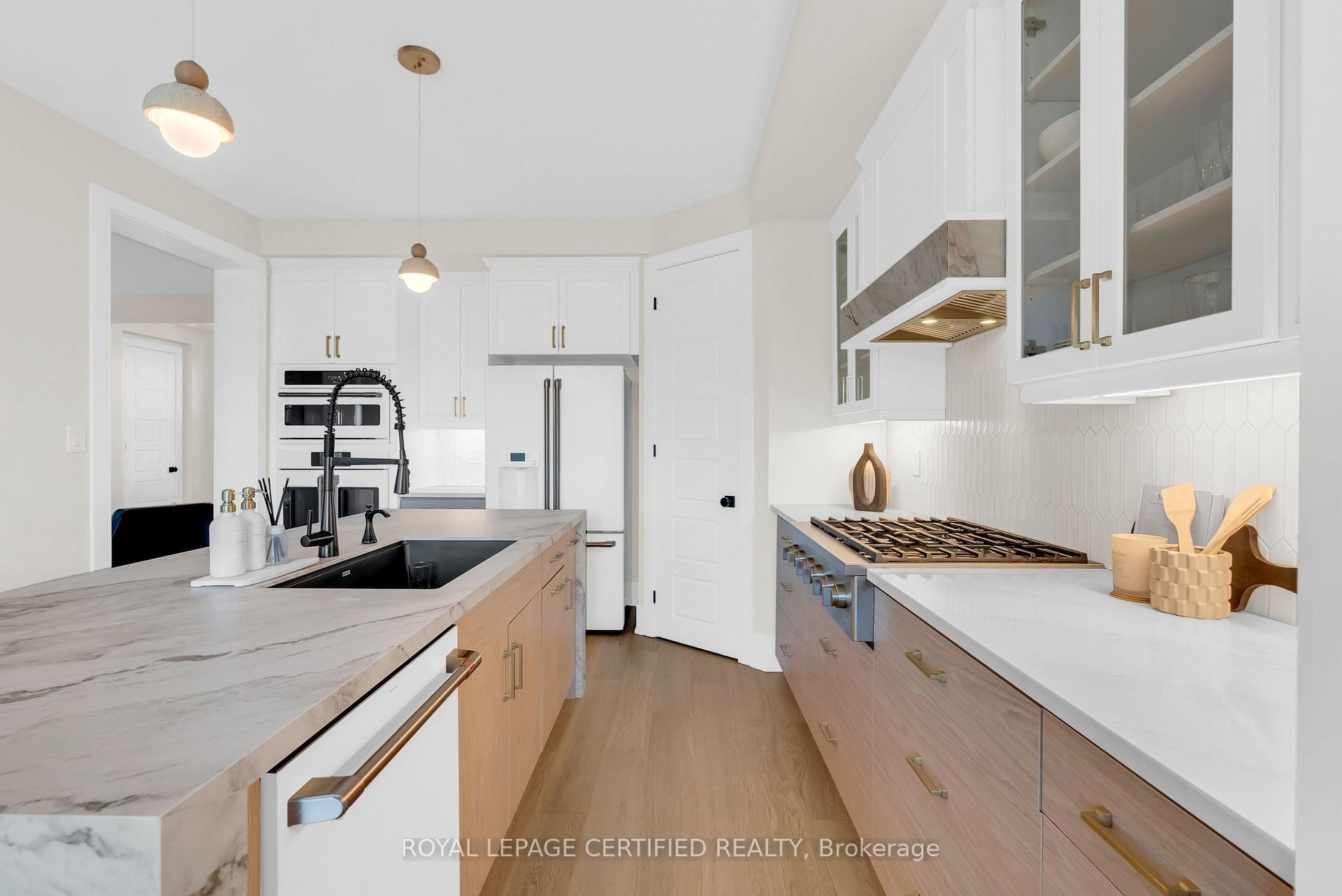 Photo 23 of 1297 Basswood Crescent, Milton, Cobban — HOMEH