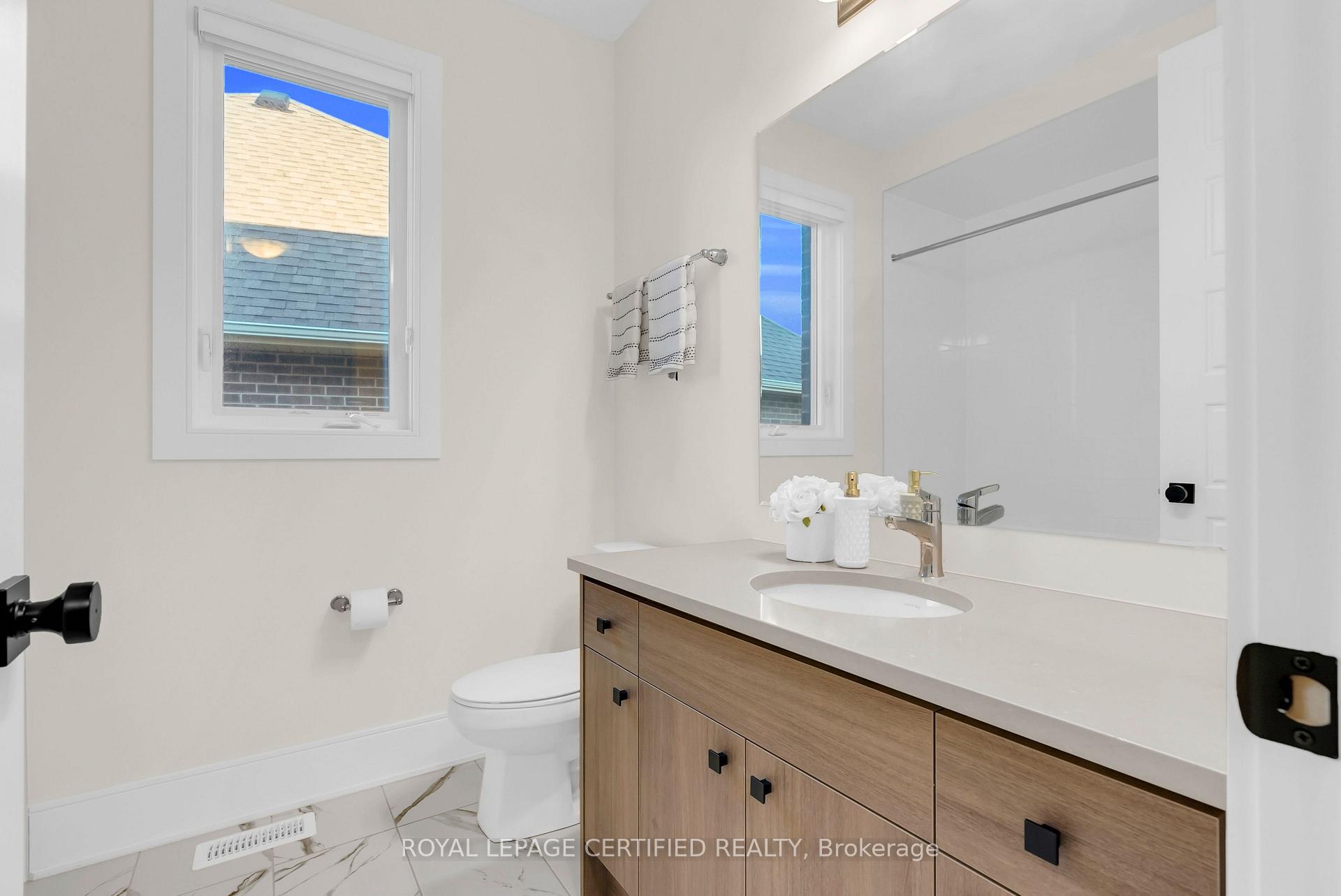 Photo 43 of 1297 Basswood Crescent, Milton, Cobban — HOMEH