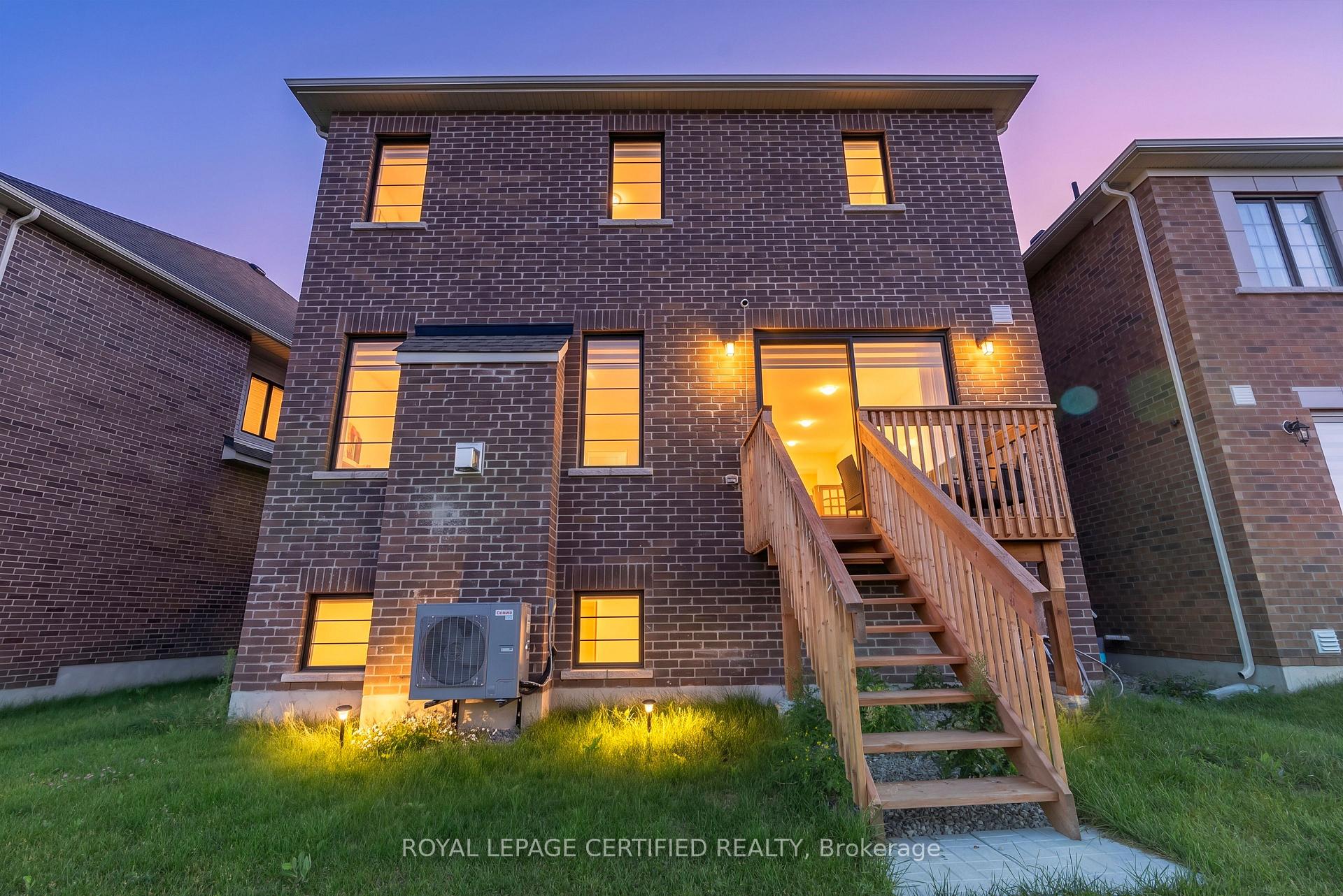 Photo 48 of 1297 Basswood Crescent, Milton, Cobban — HOMEH