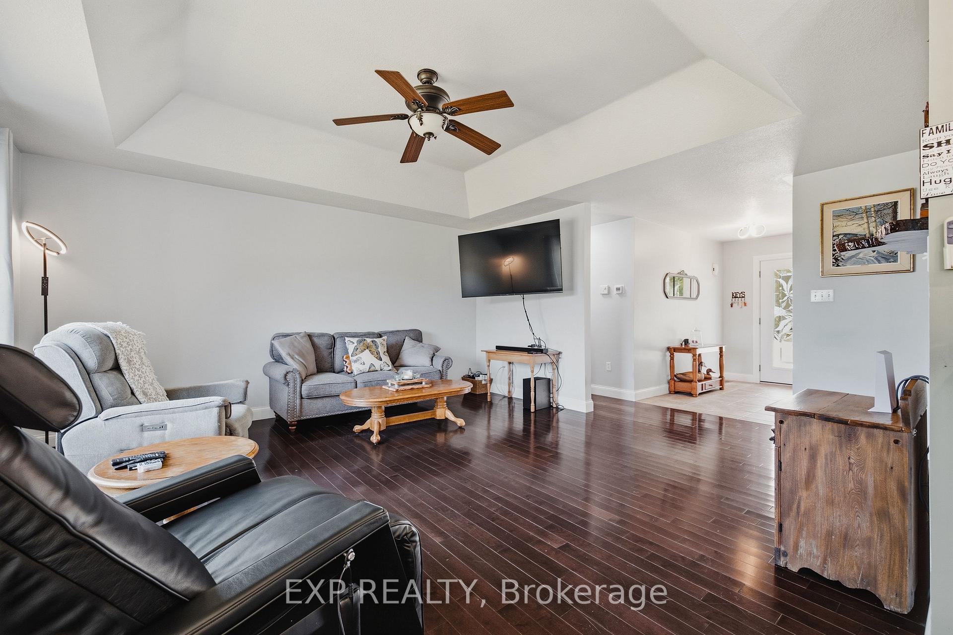 Photo 7 of 14 Regency Drive, Minto — HOMEH
