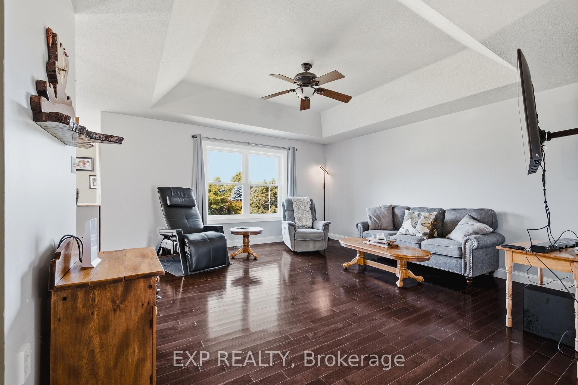 Photo 9 of 14 Regency Drive, Minto — HOMEH