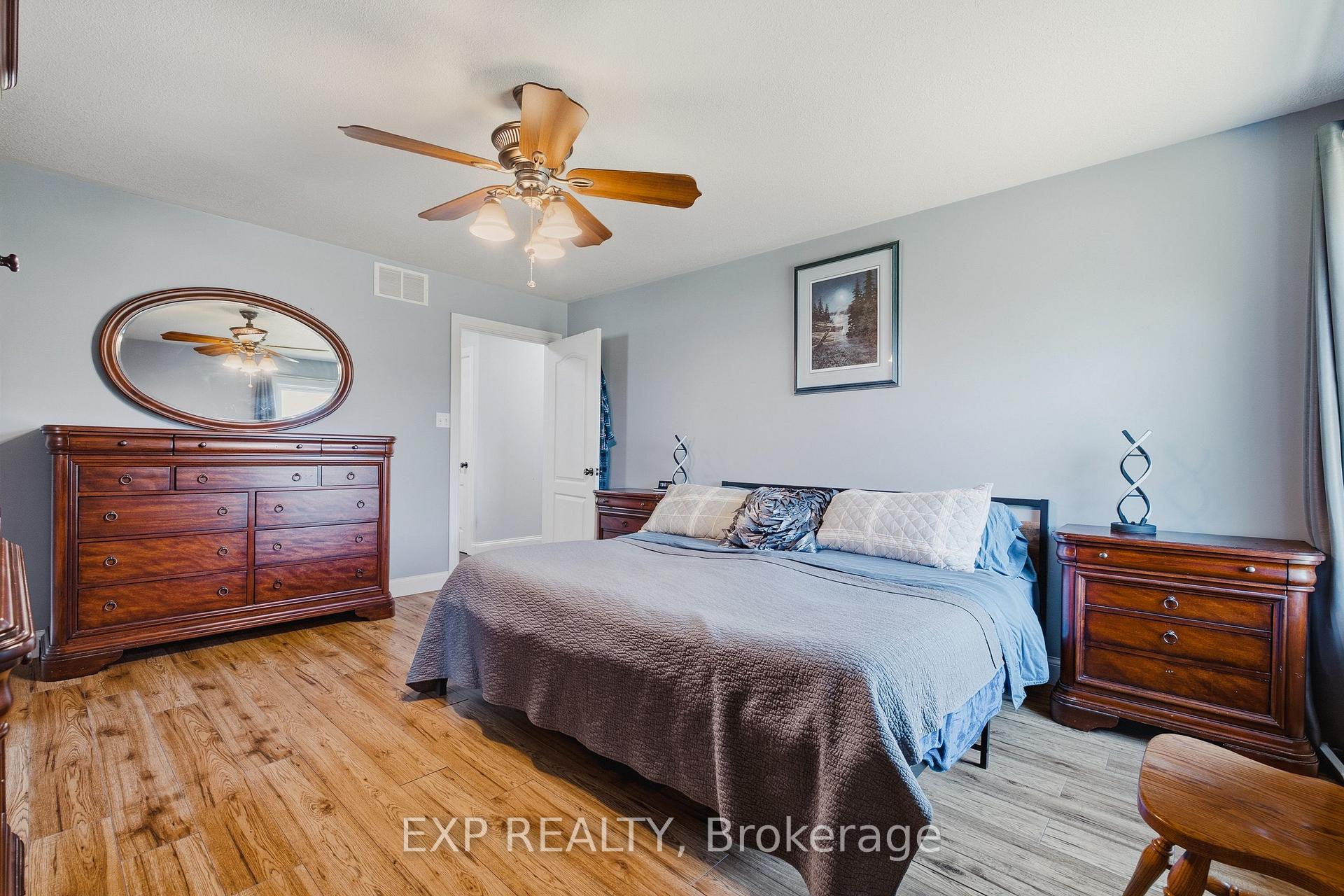 Photo 21 of 14 Regency Drive, Minto — HOMEH