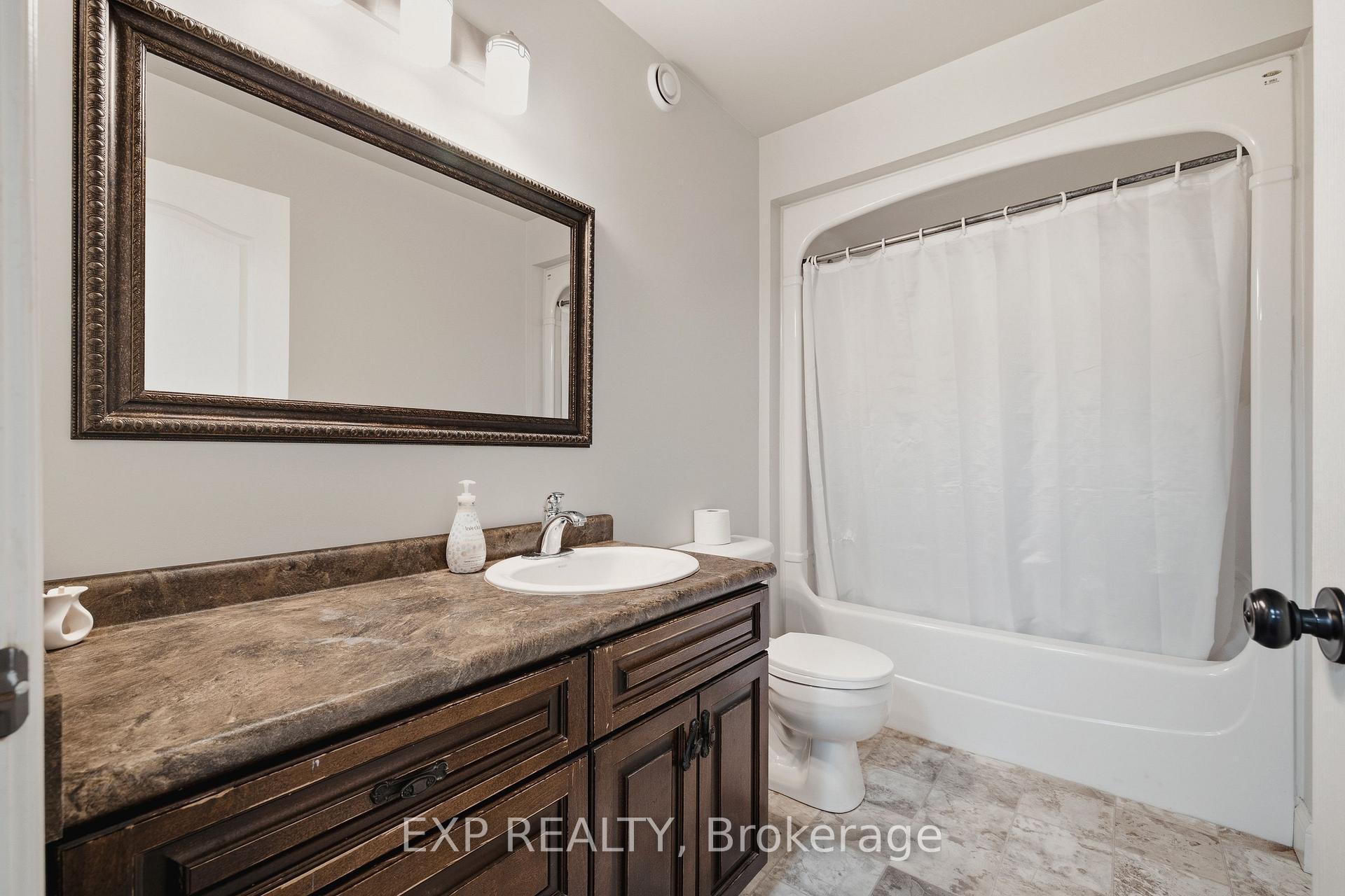 Photo 25 of 14 Regency Drive, Minto — HOMEH