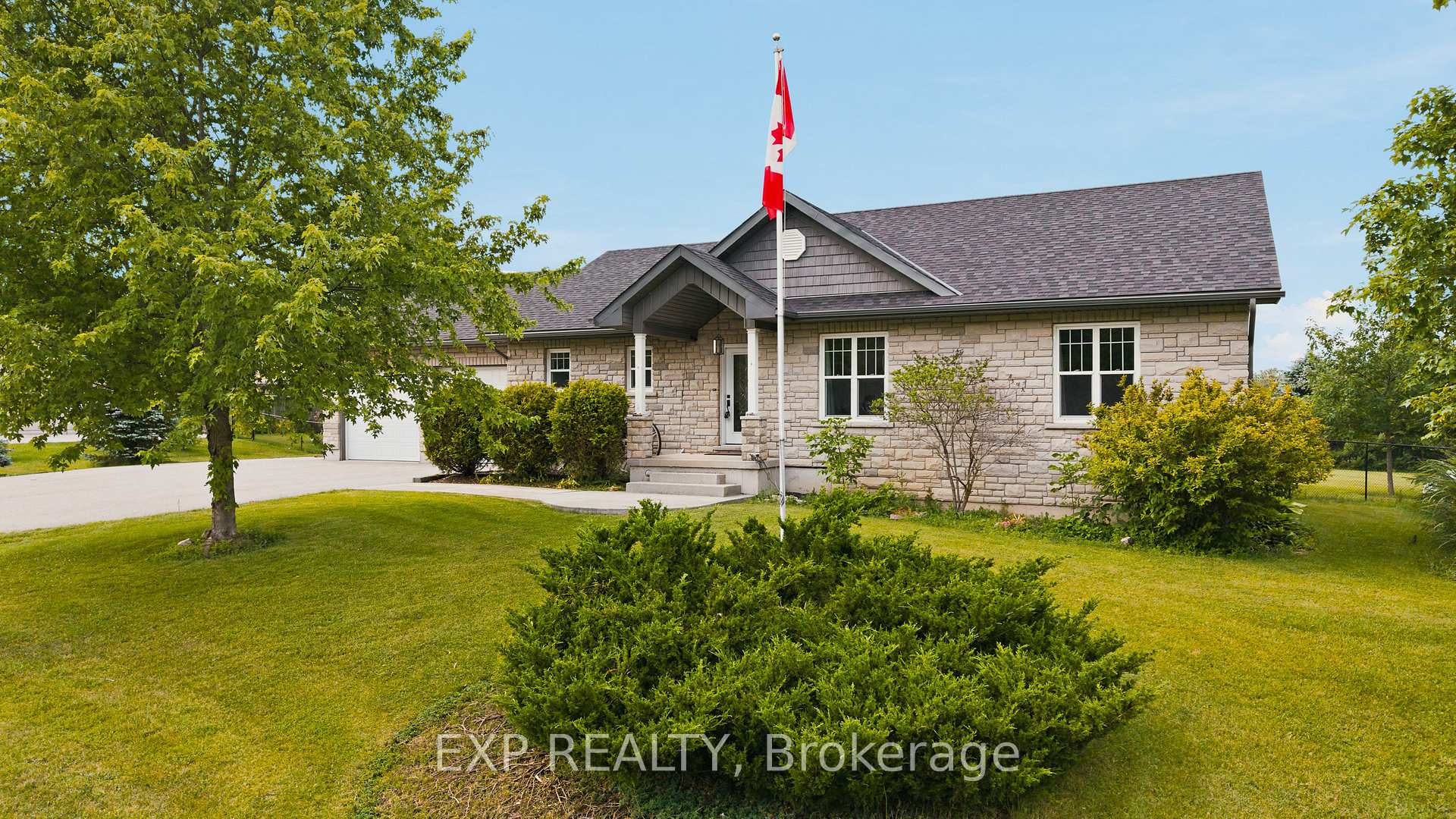 Photo 32 of 14 Regency Drive, Minto — HOMEH