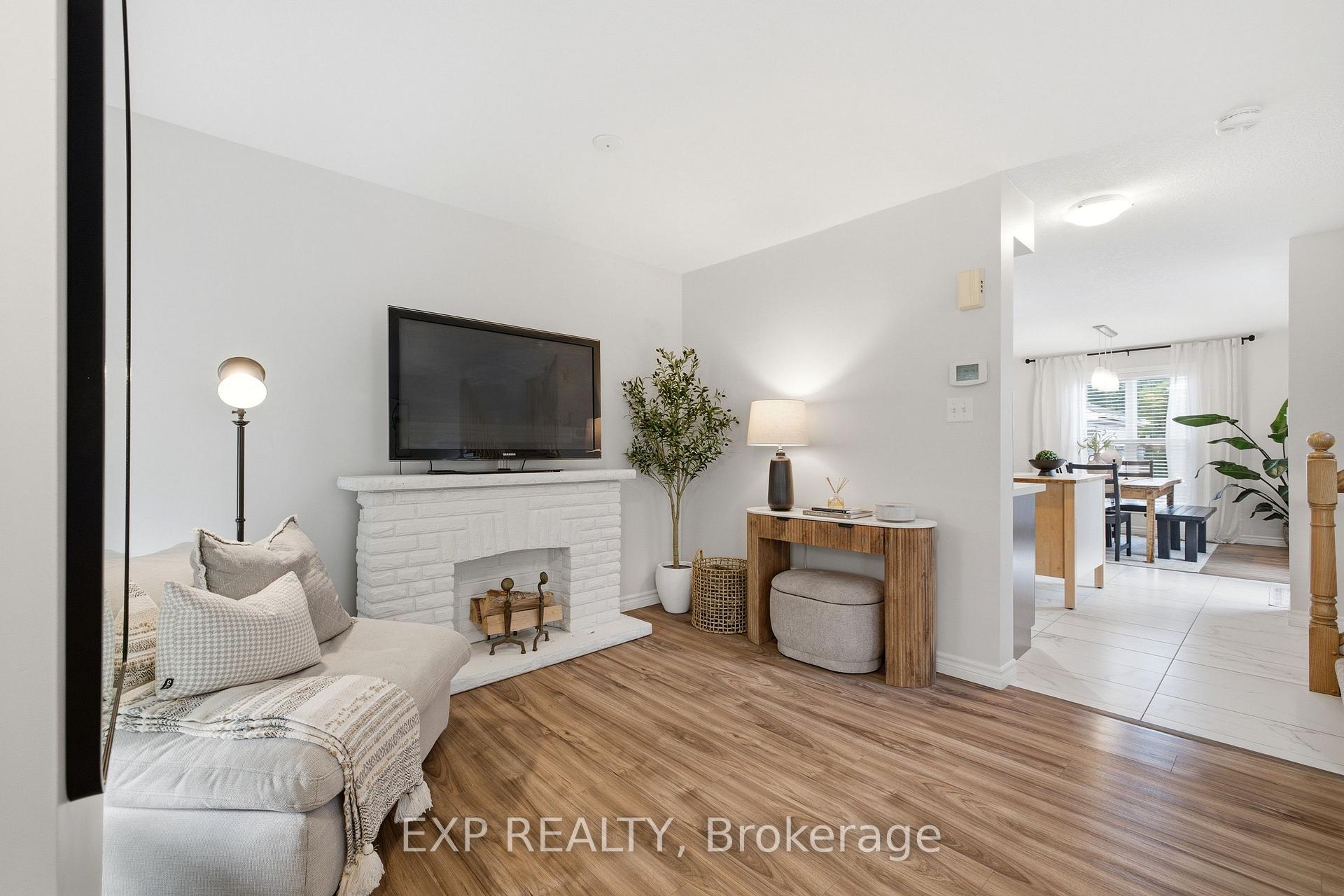 Photo 6 of 704 Jacob Lane, Waterloo, Conservation Meadows — HOMEH