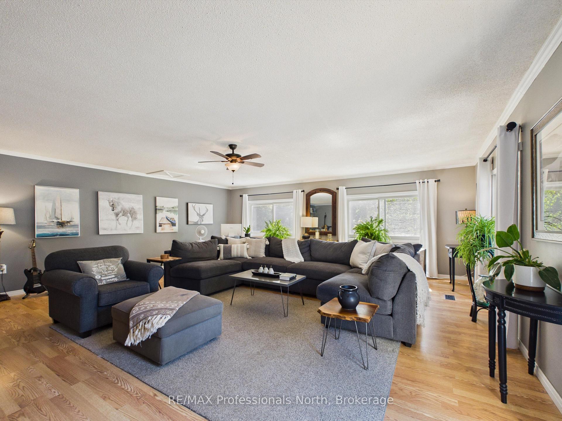 Photo 12 of 36 Edward Street, Bracebridge — HOMEH